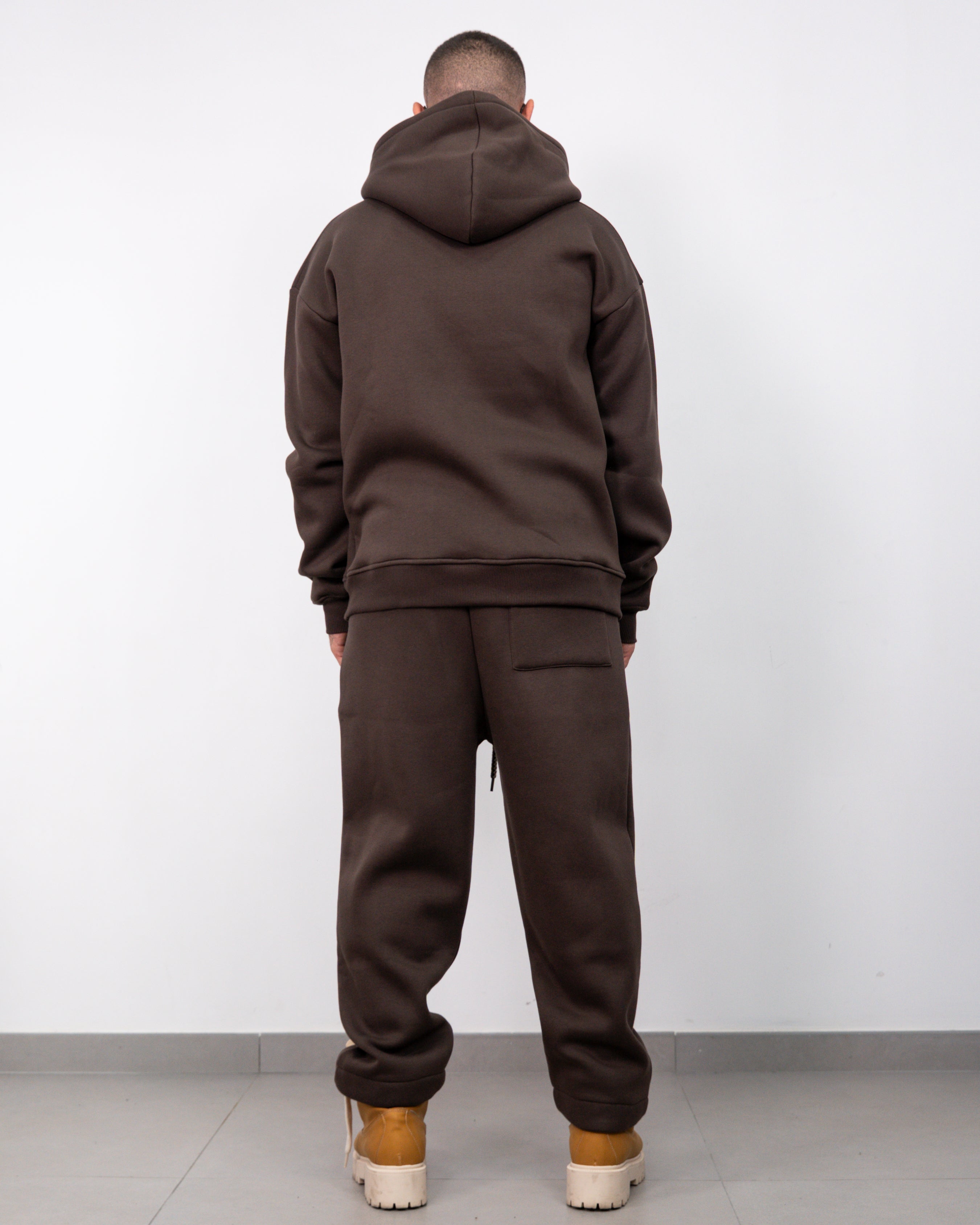 Tuta completa not found