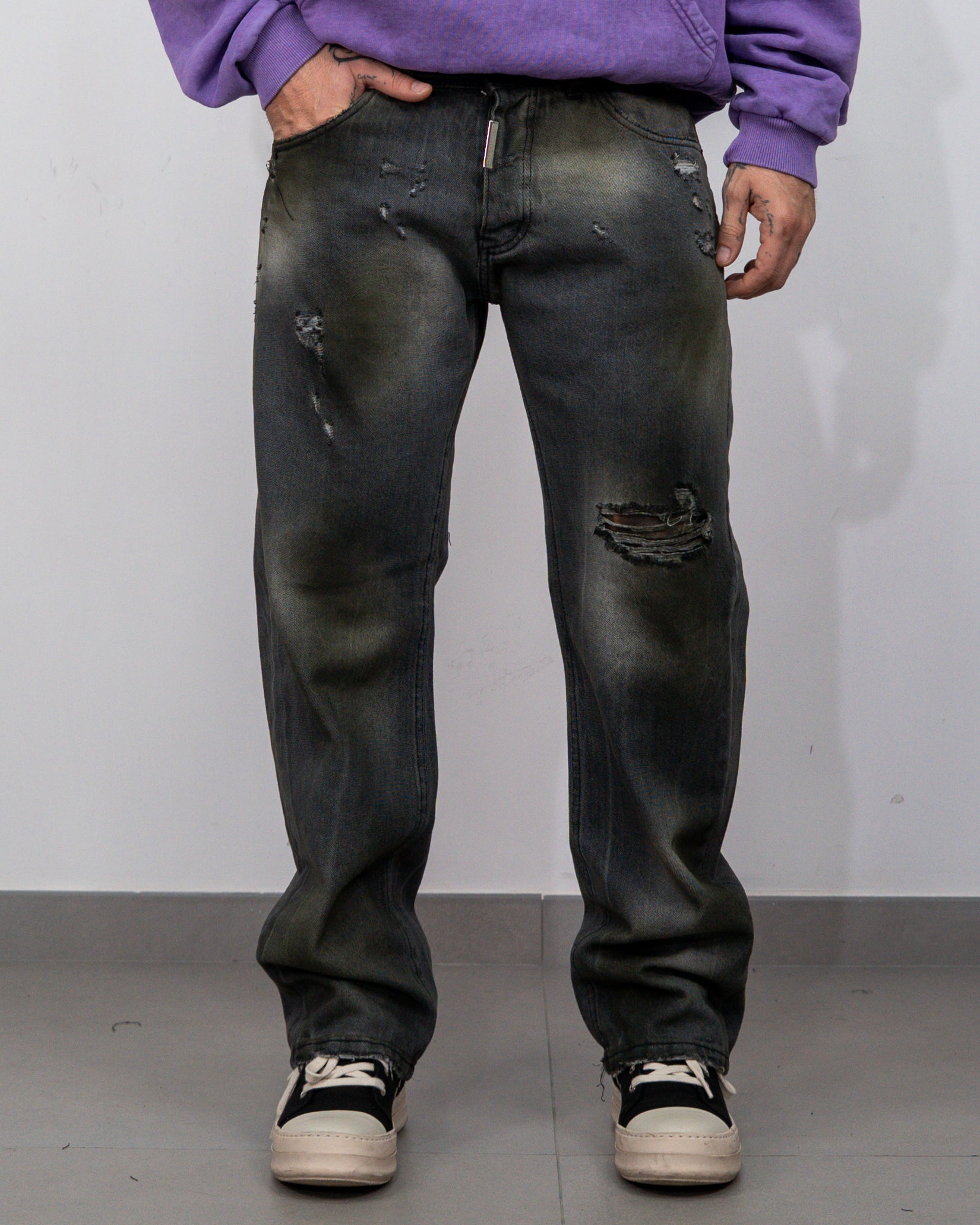 Straight fit spider effect black