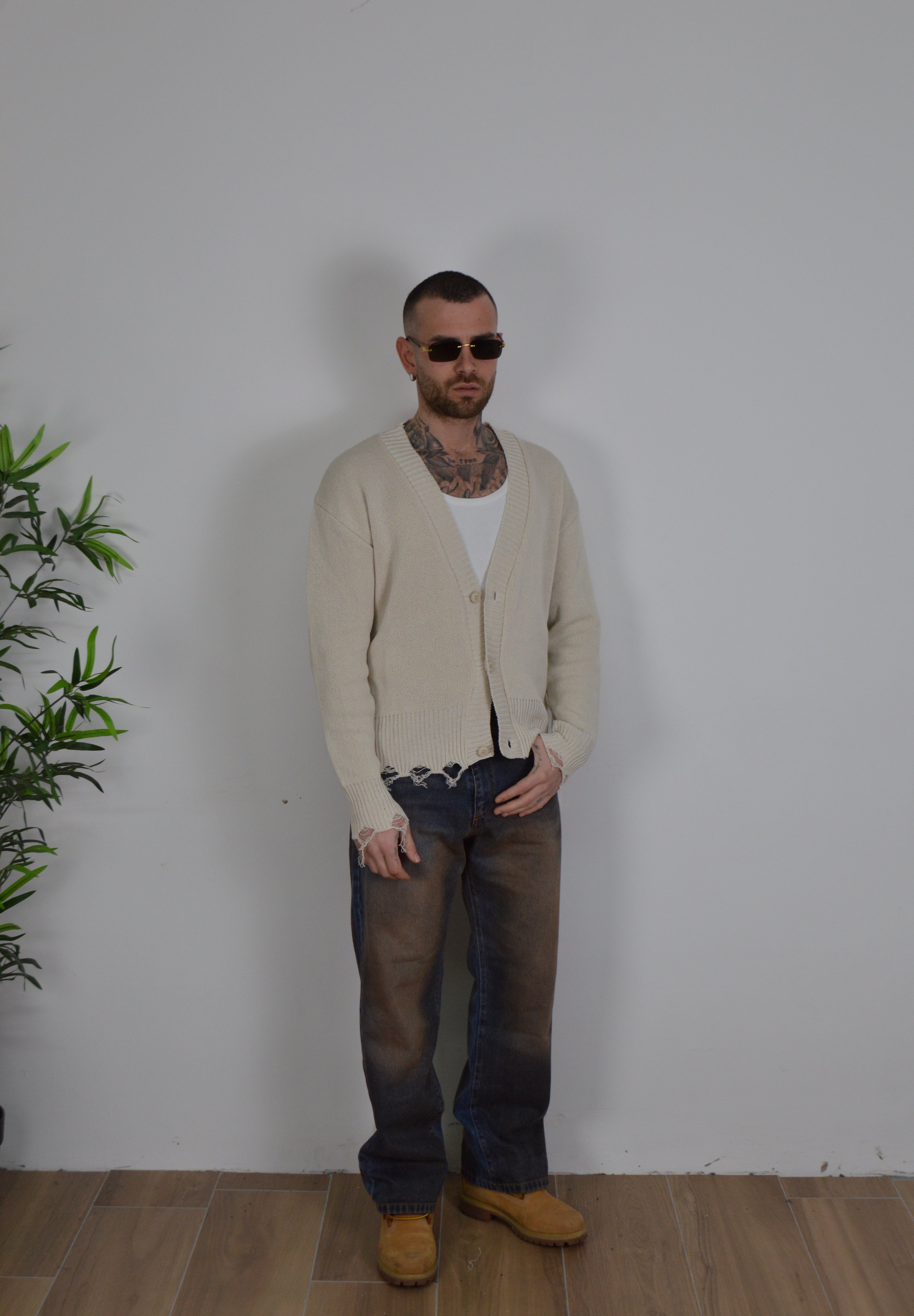 Cardigan abrasioni