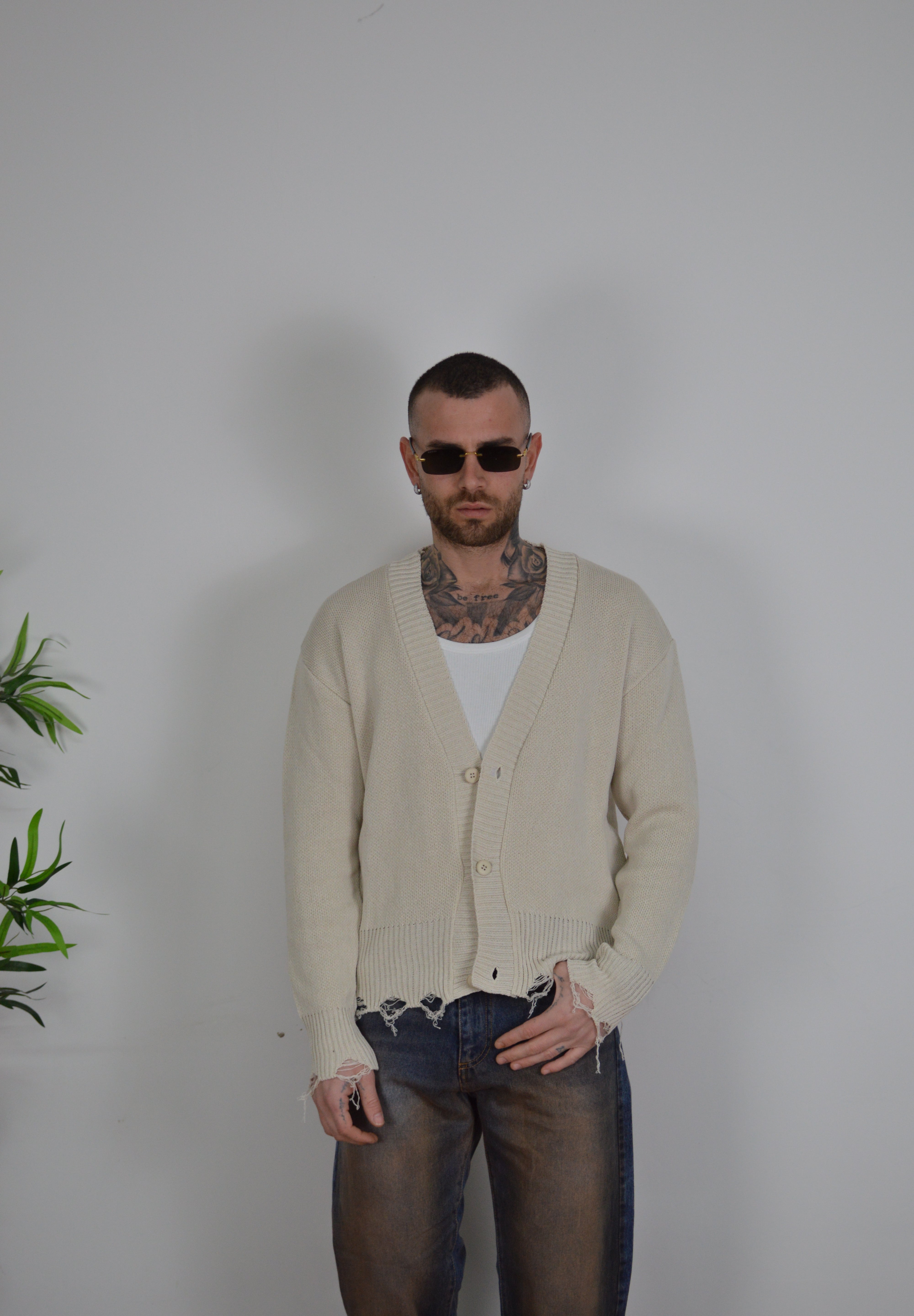 Cardigan abrasioni