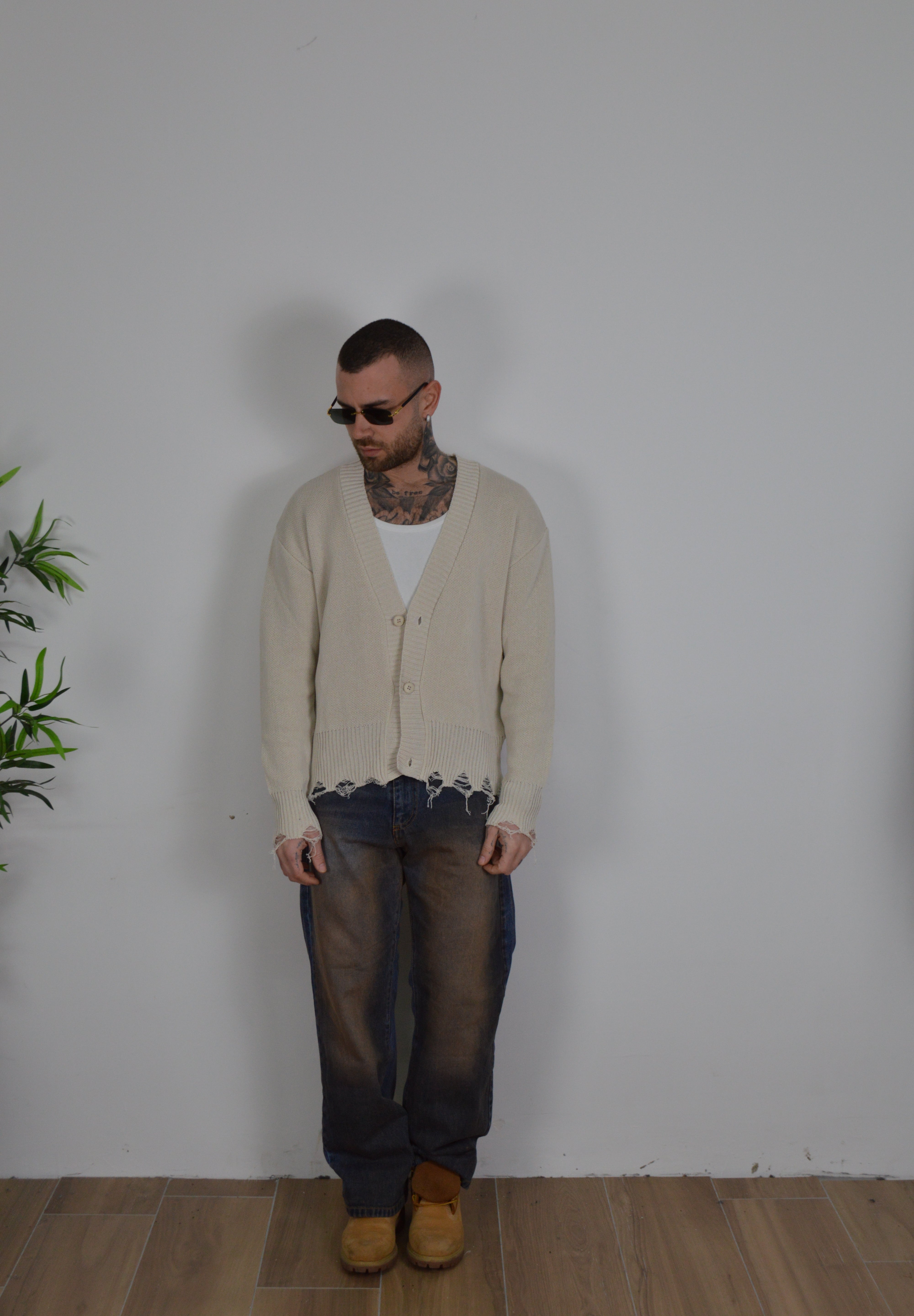 Cardigan abrasioni