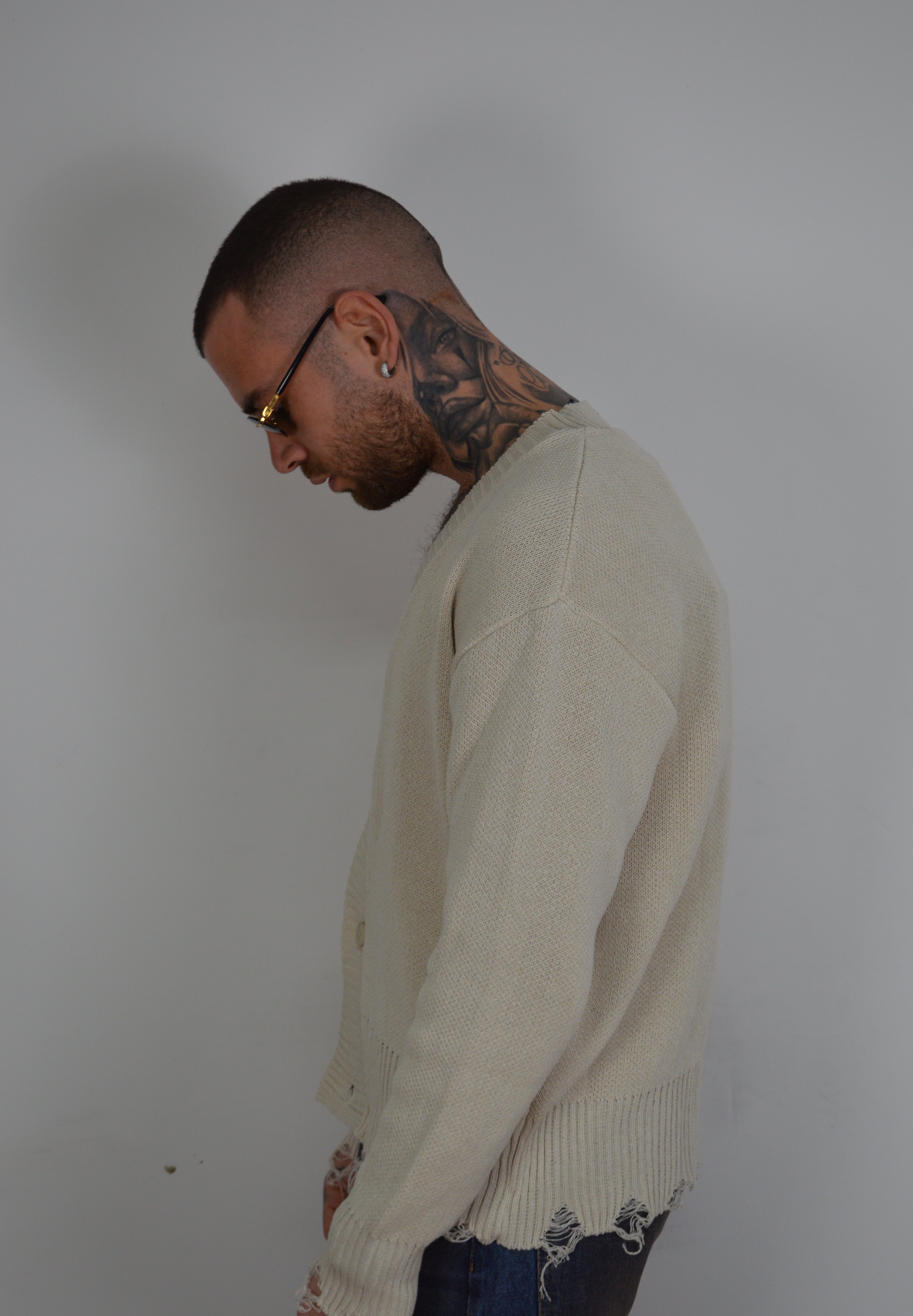 Cardigan abrasioni