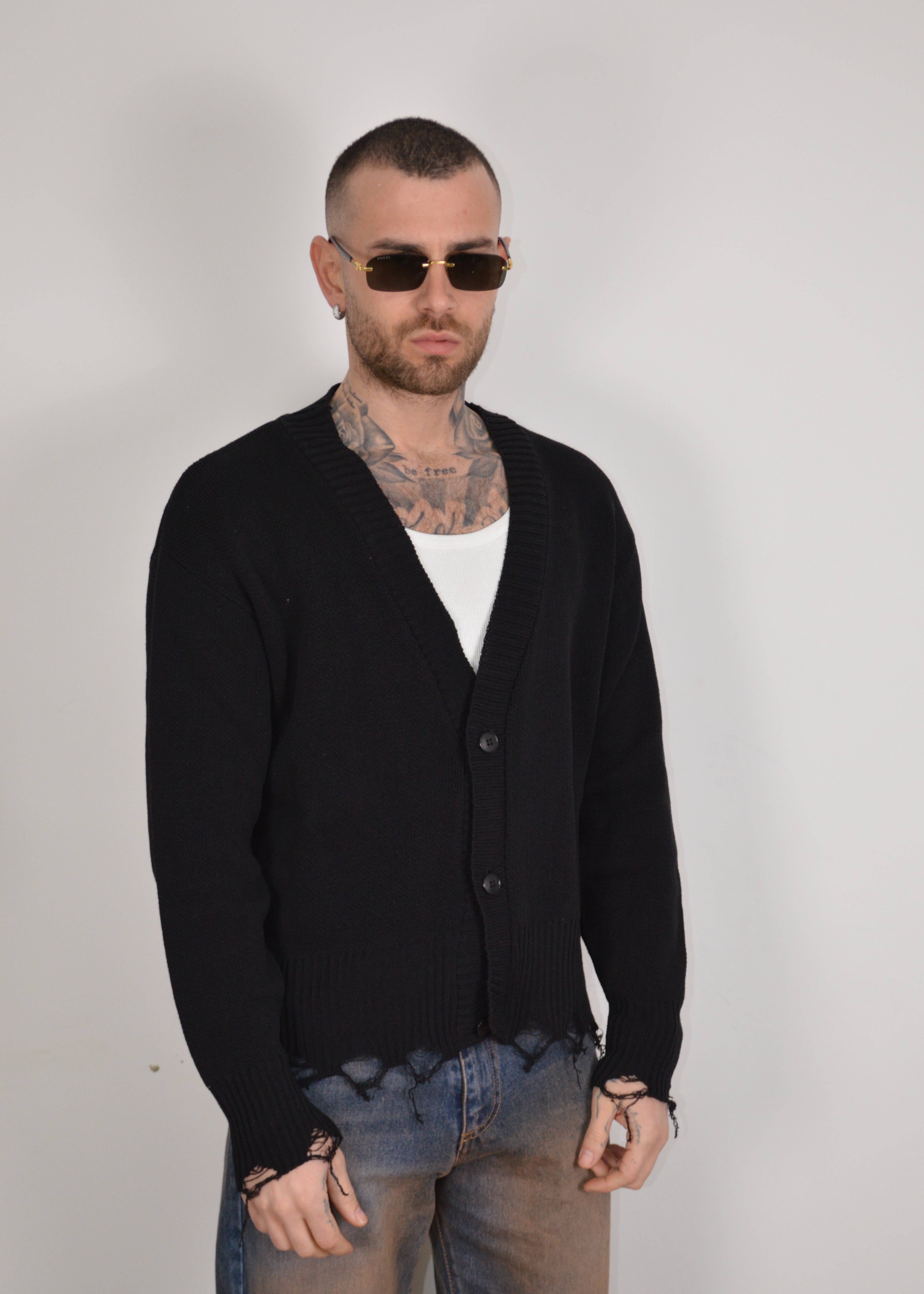 Cardigan abrasioni