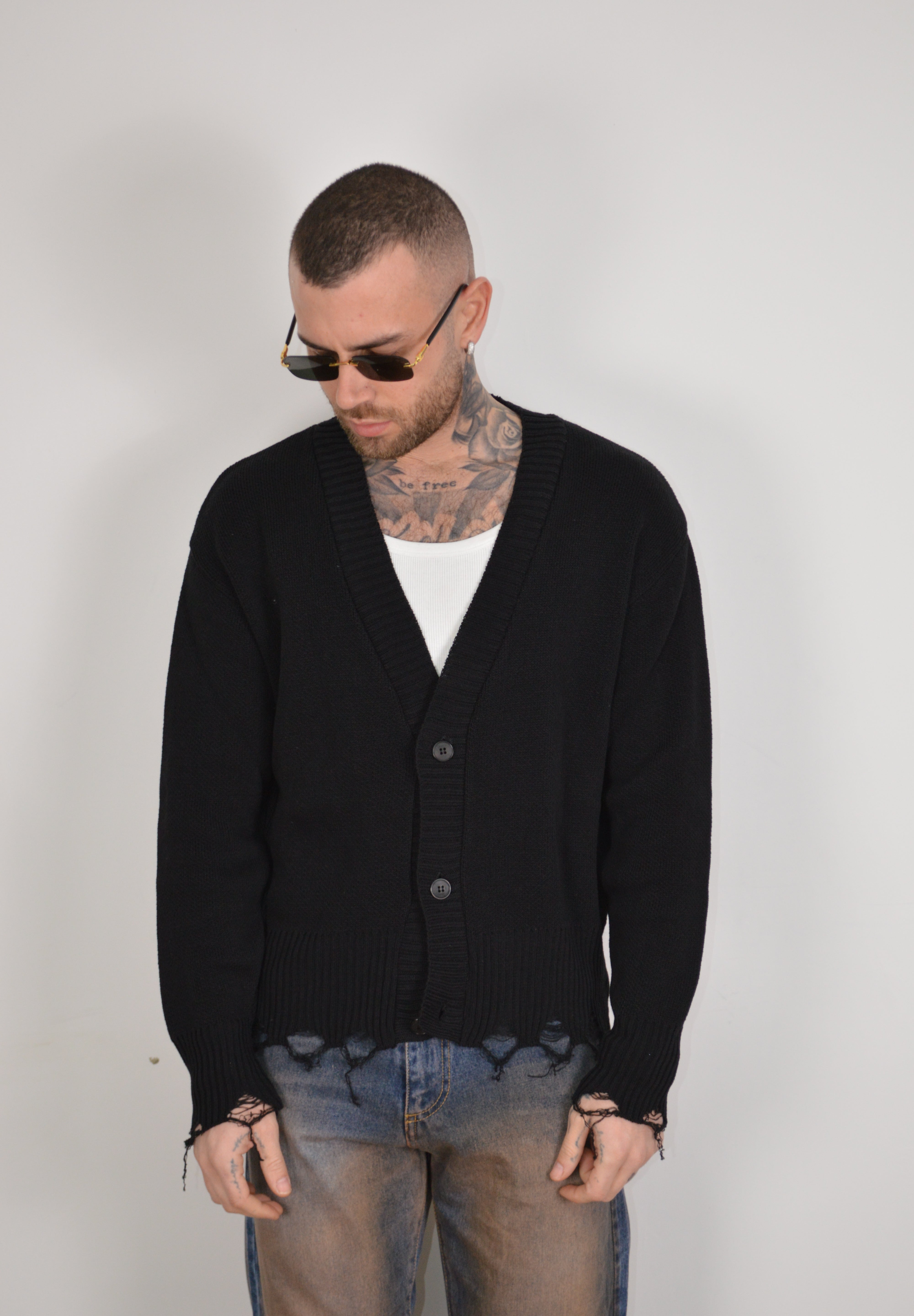 Cardigan abrasioni