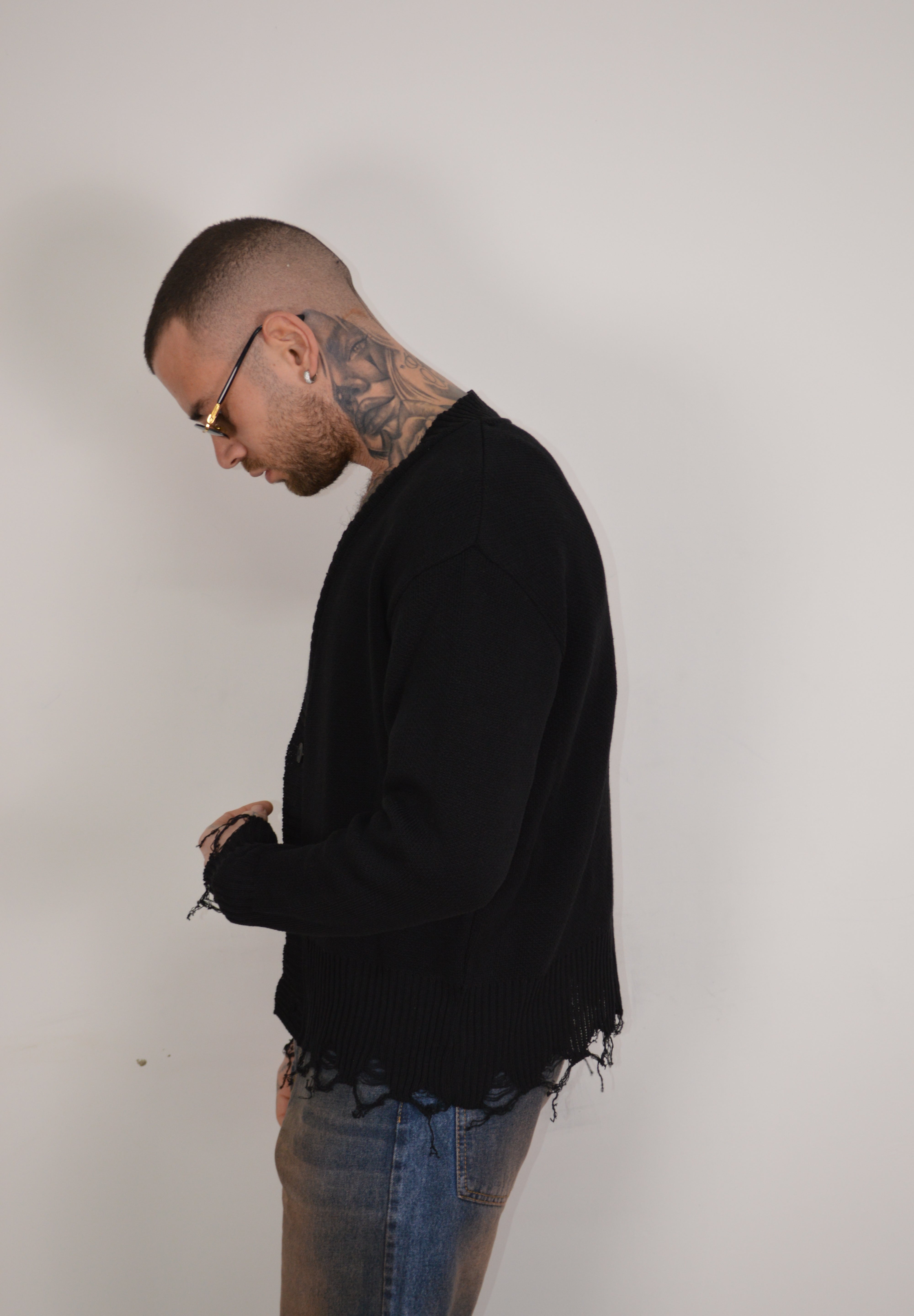 Cardigan abrasioni