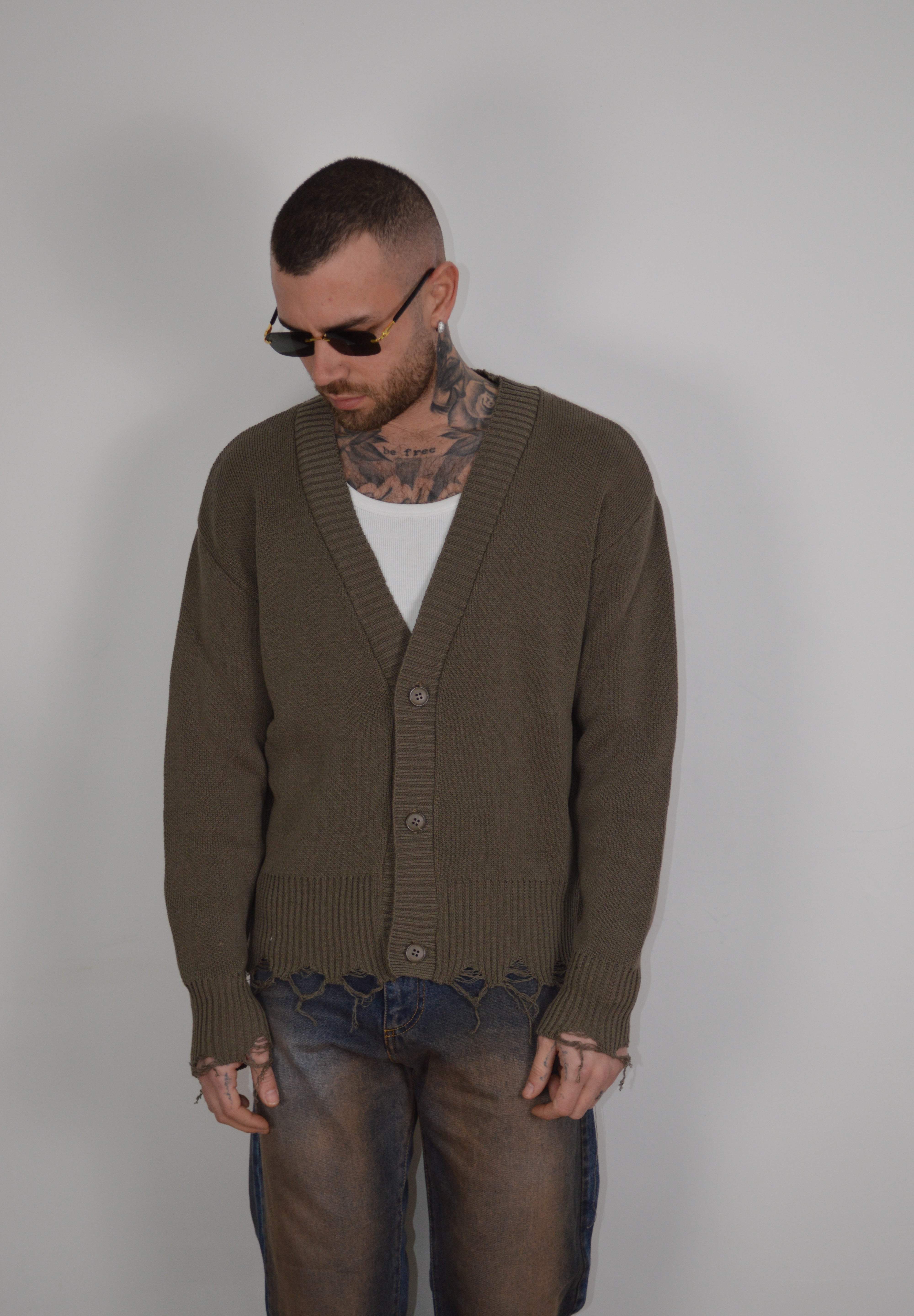 Cardigan abrasioni