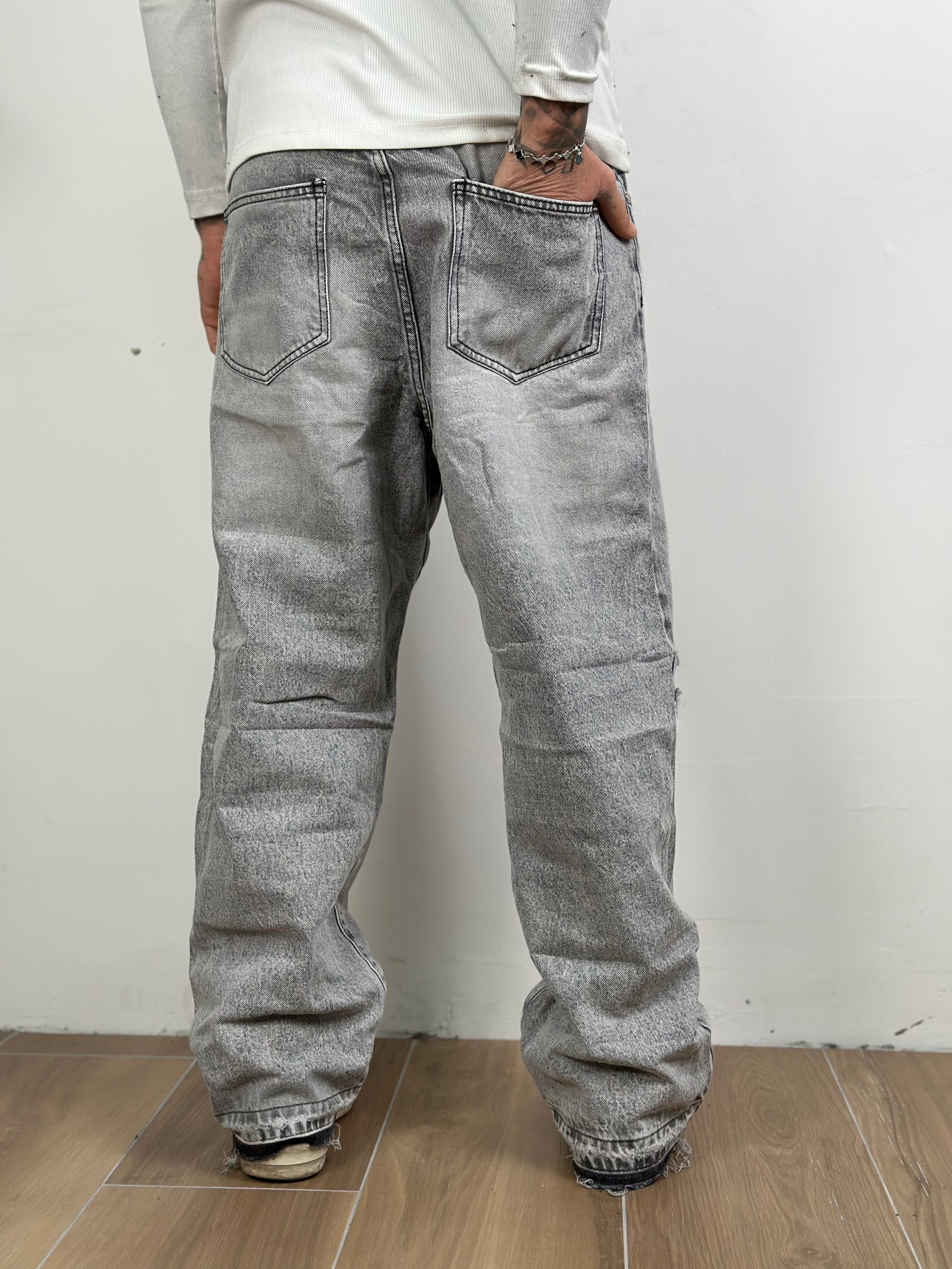 baggy super grey