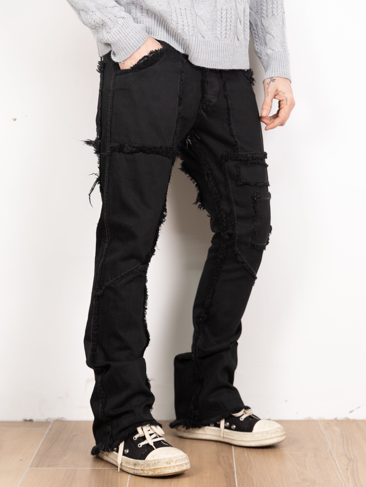 Flare black