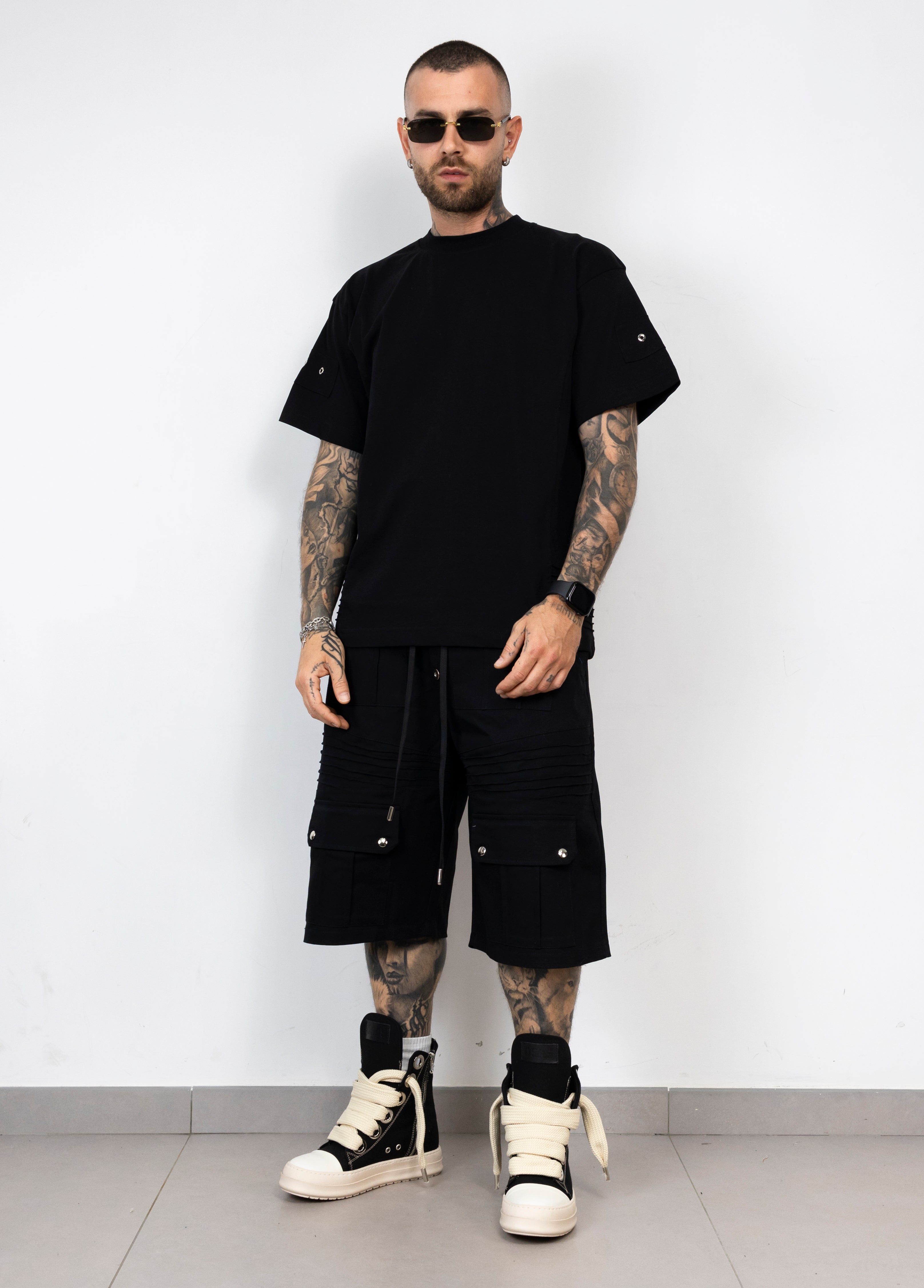 T-shirt miniml utility