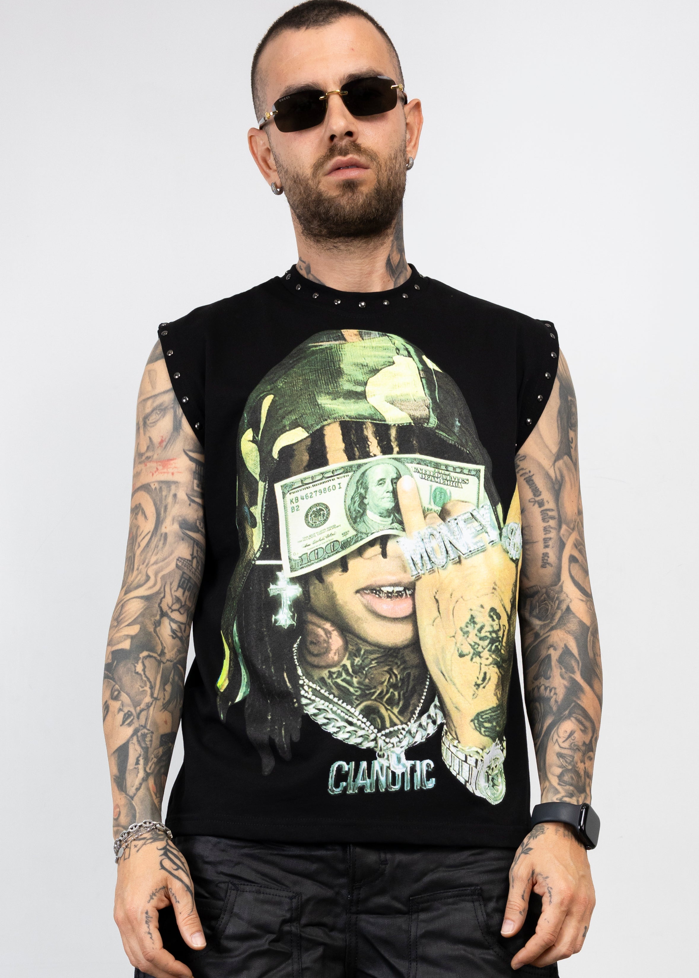 T-Shirt Smanicata Money Graphic con Borchie