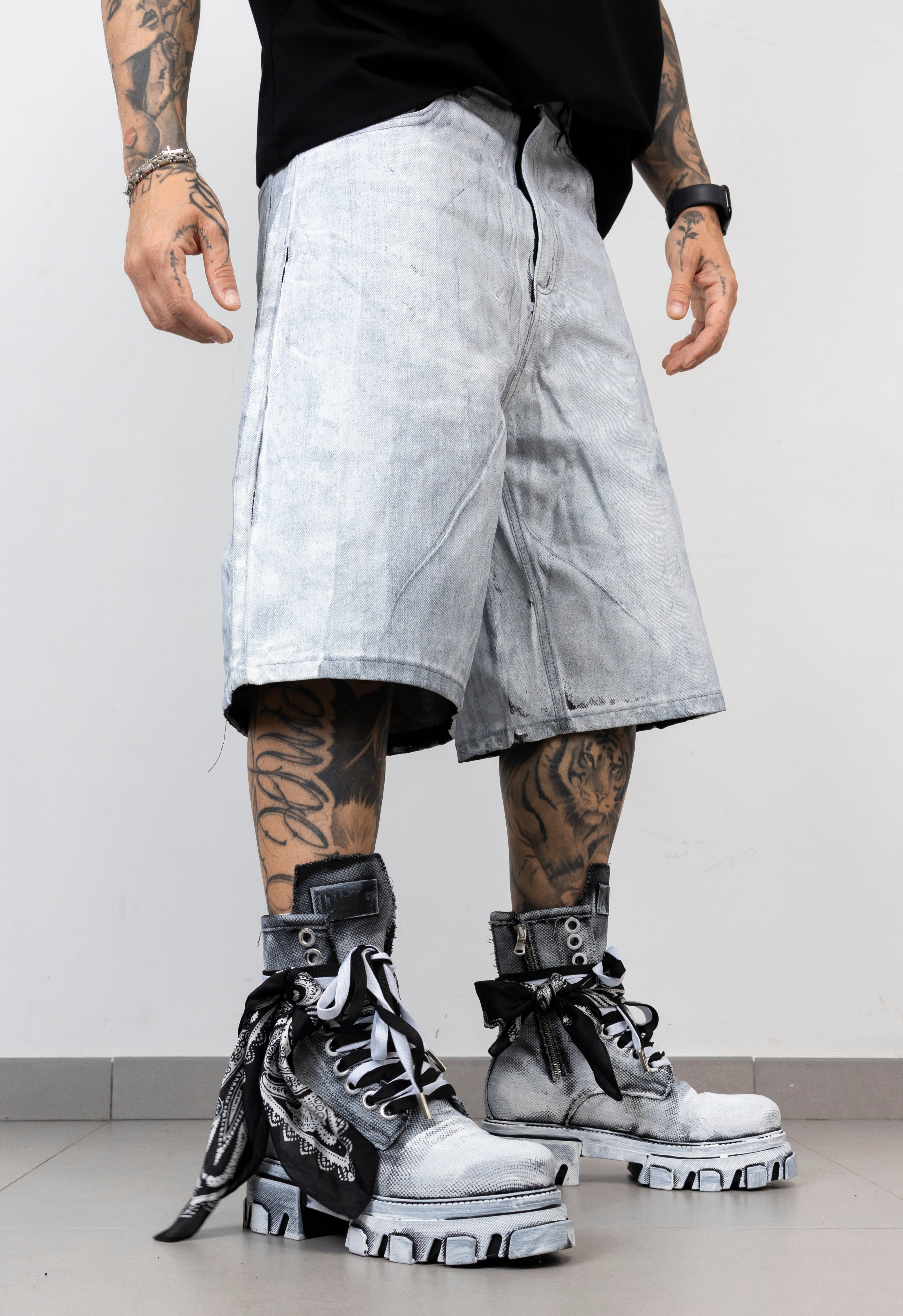 Bermuda Denim spalmato Ice Grey