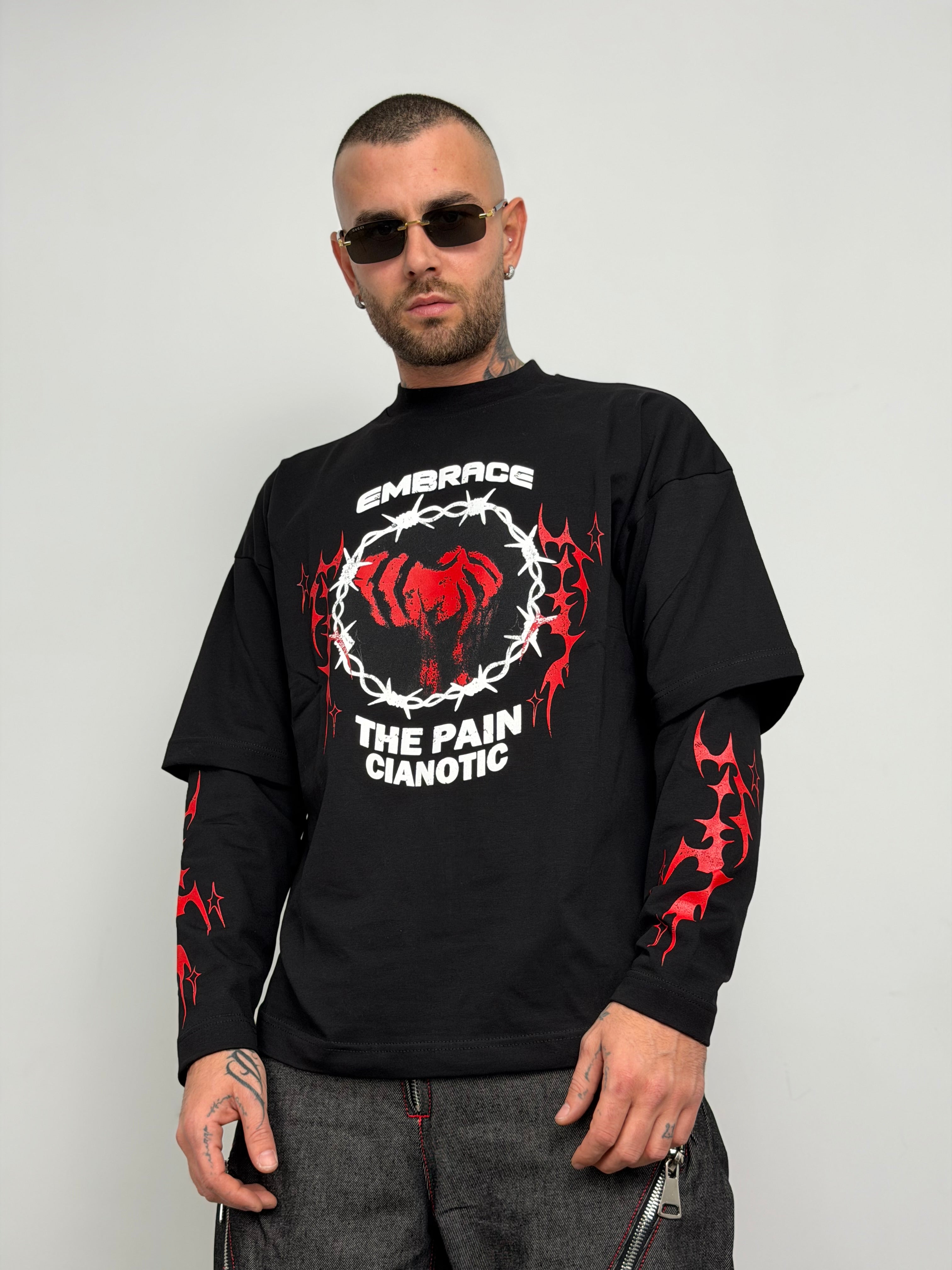 T.shirt long sleeve embrace