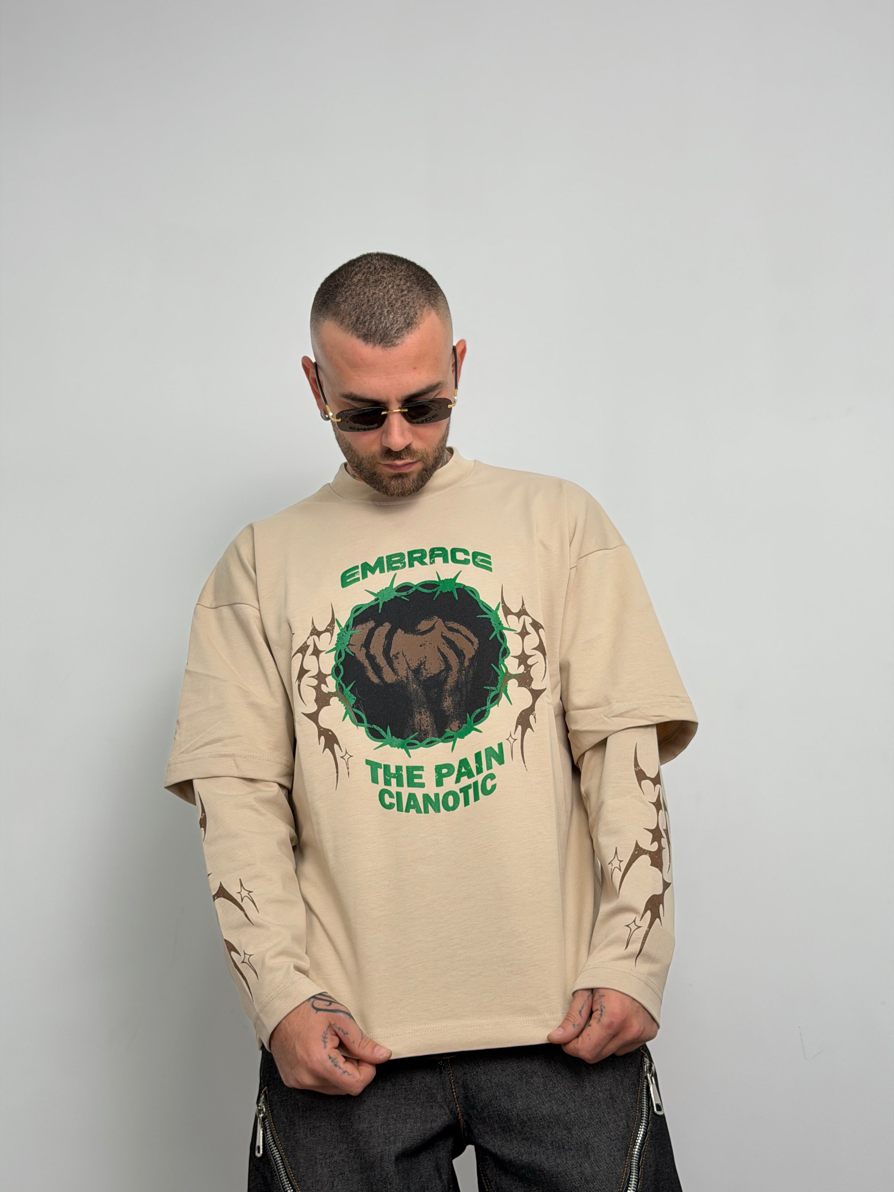 T.shirt long sleeve embrace