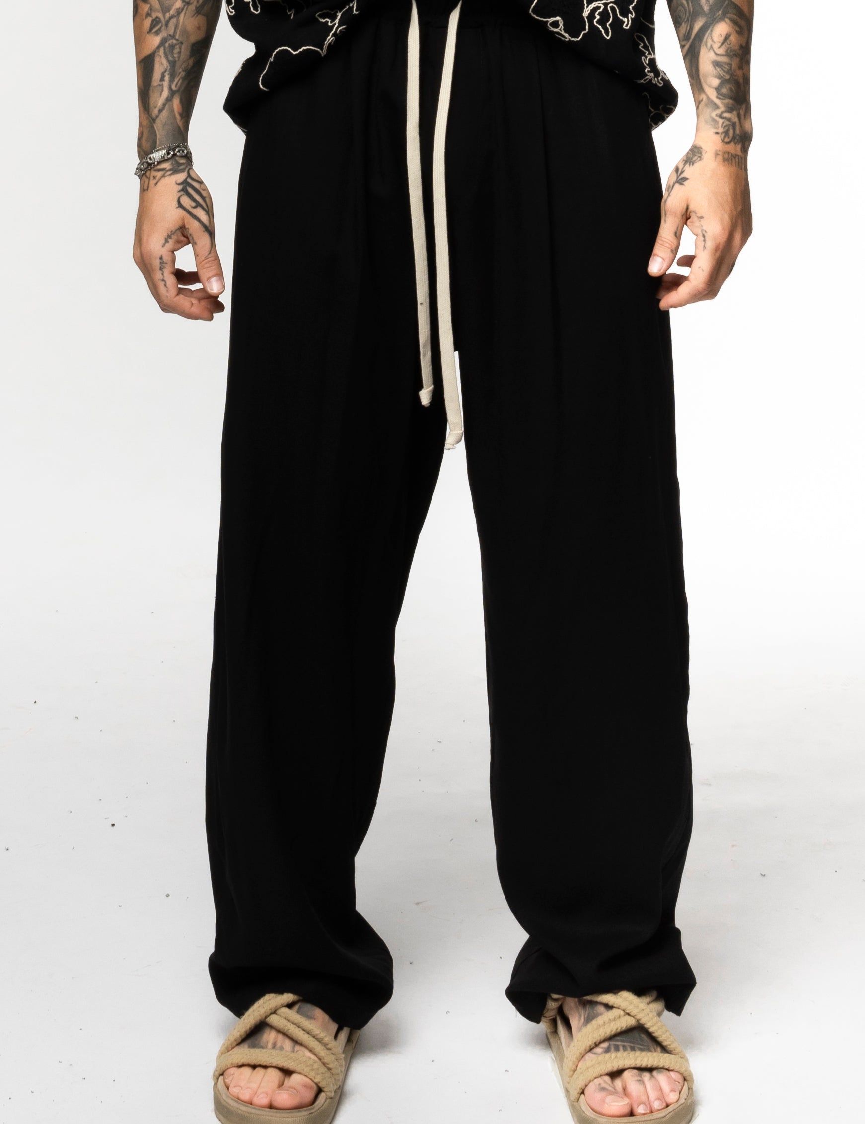 Pantalaccio in lino fondo largo
