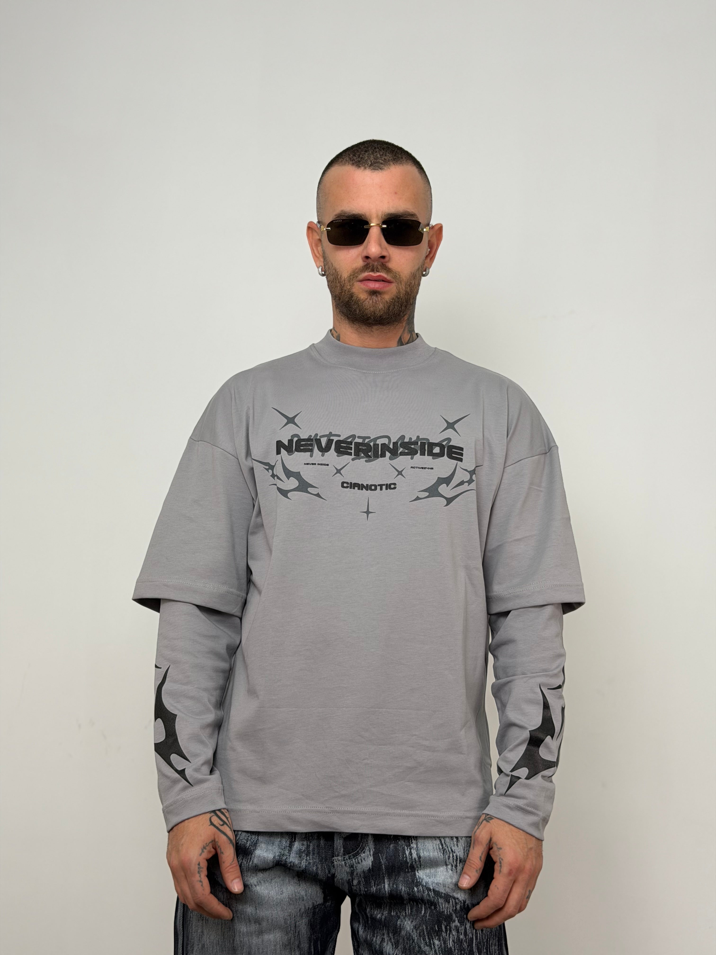 T-shirt sleeve everinside