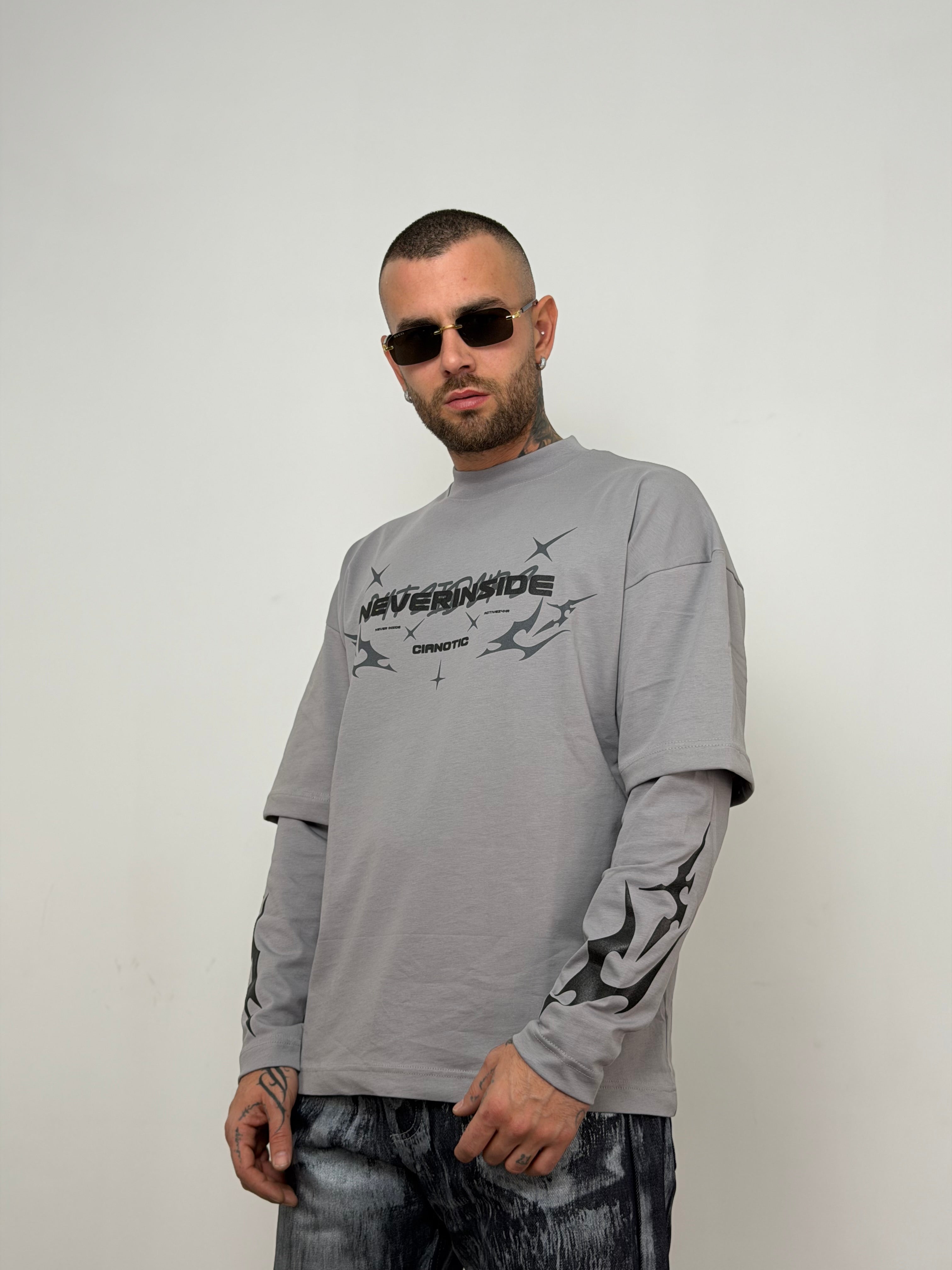 T-shirt sleeve everinside