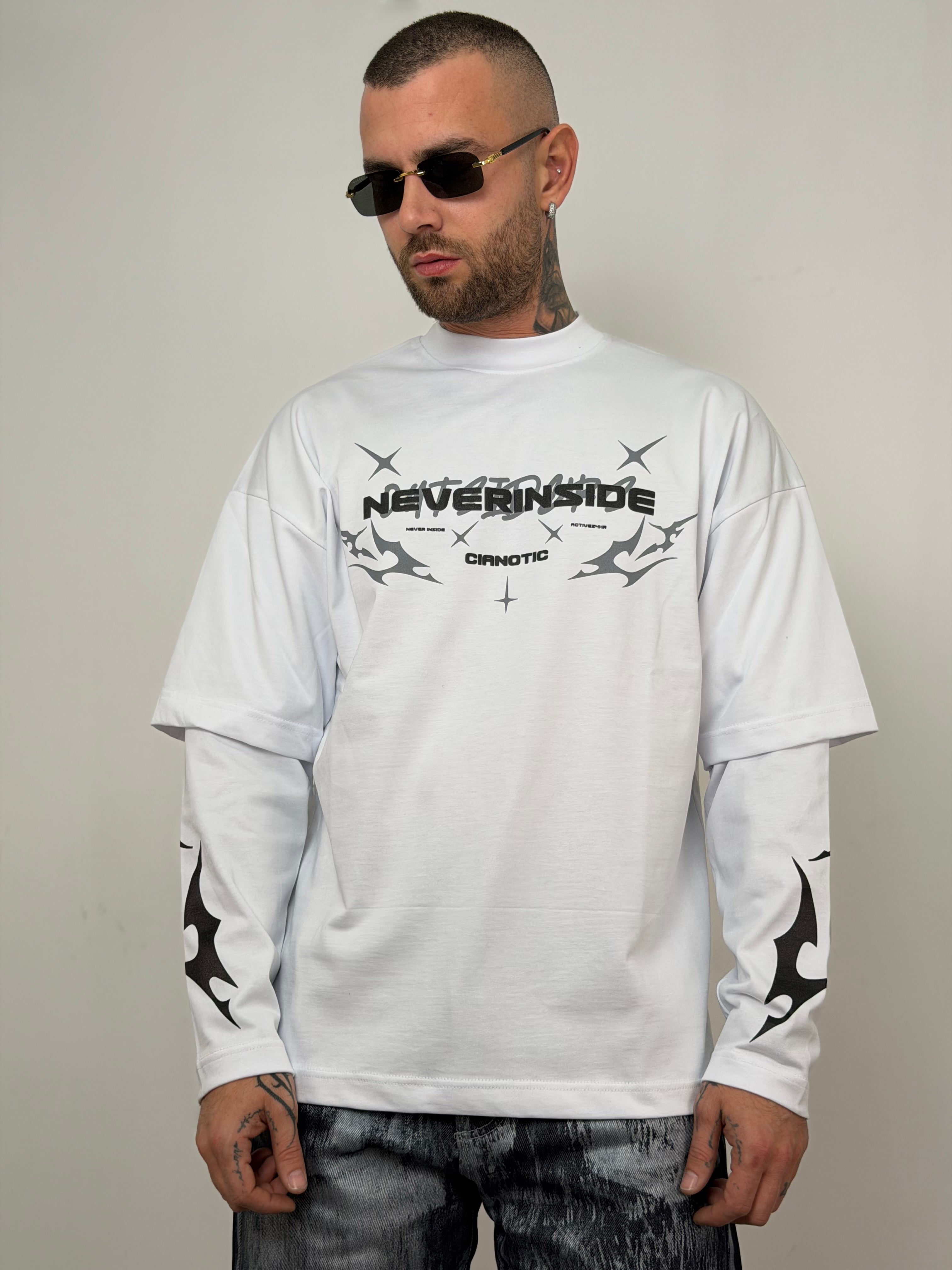 T-shirt sleeve everinside