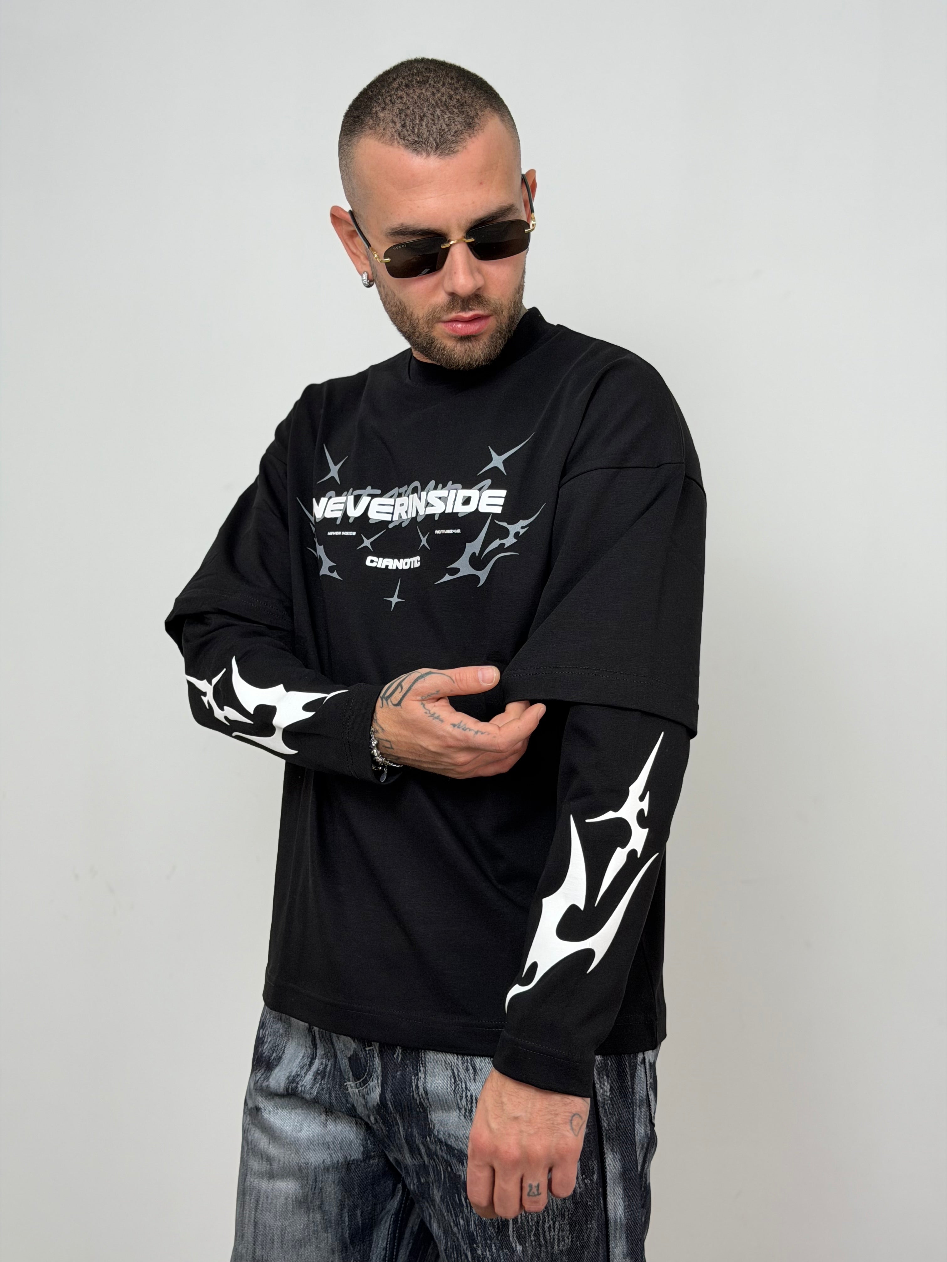 T-shirt sleeve everinside