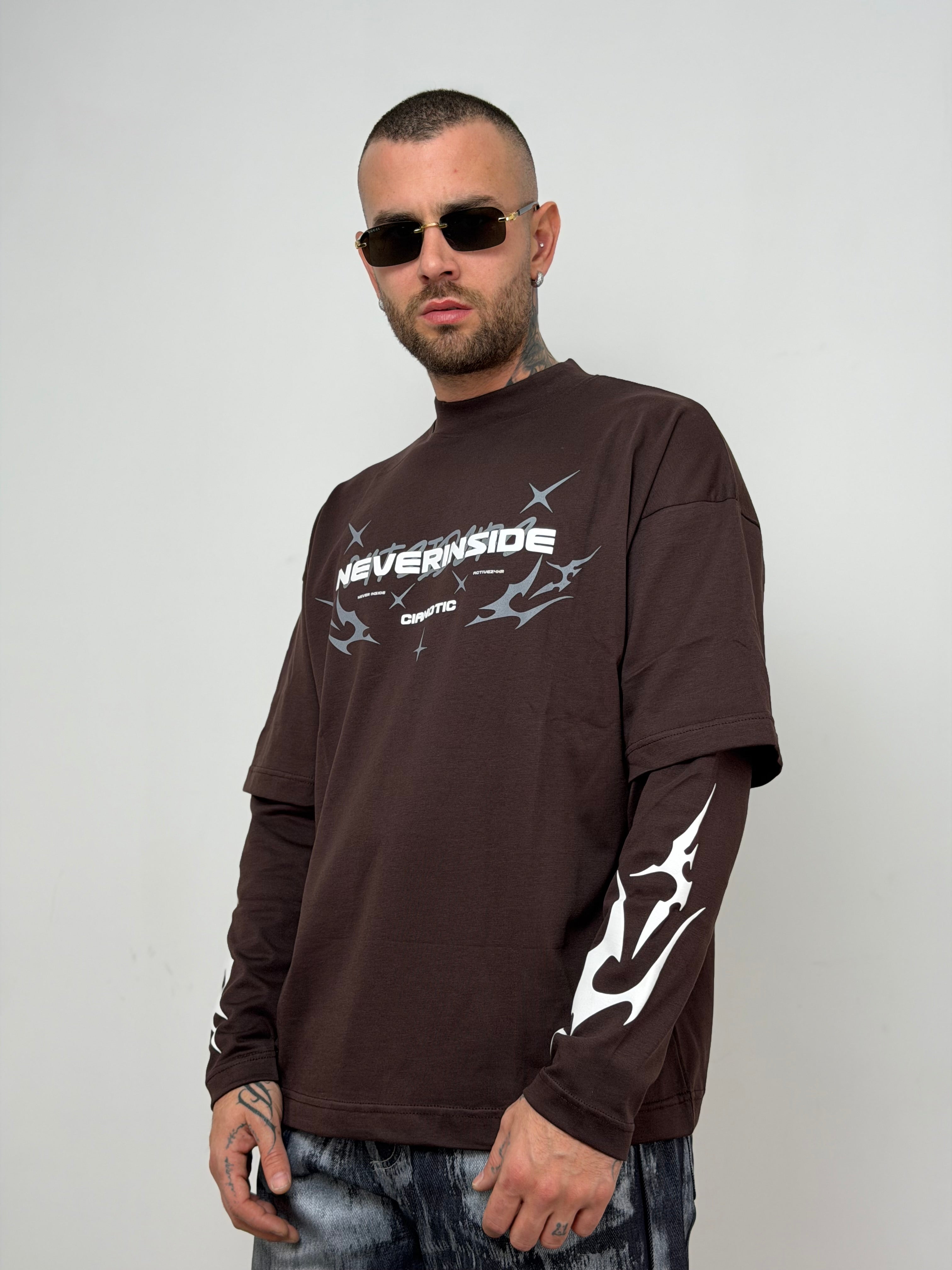 T-shirt sleeve everinside