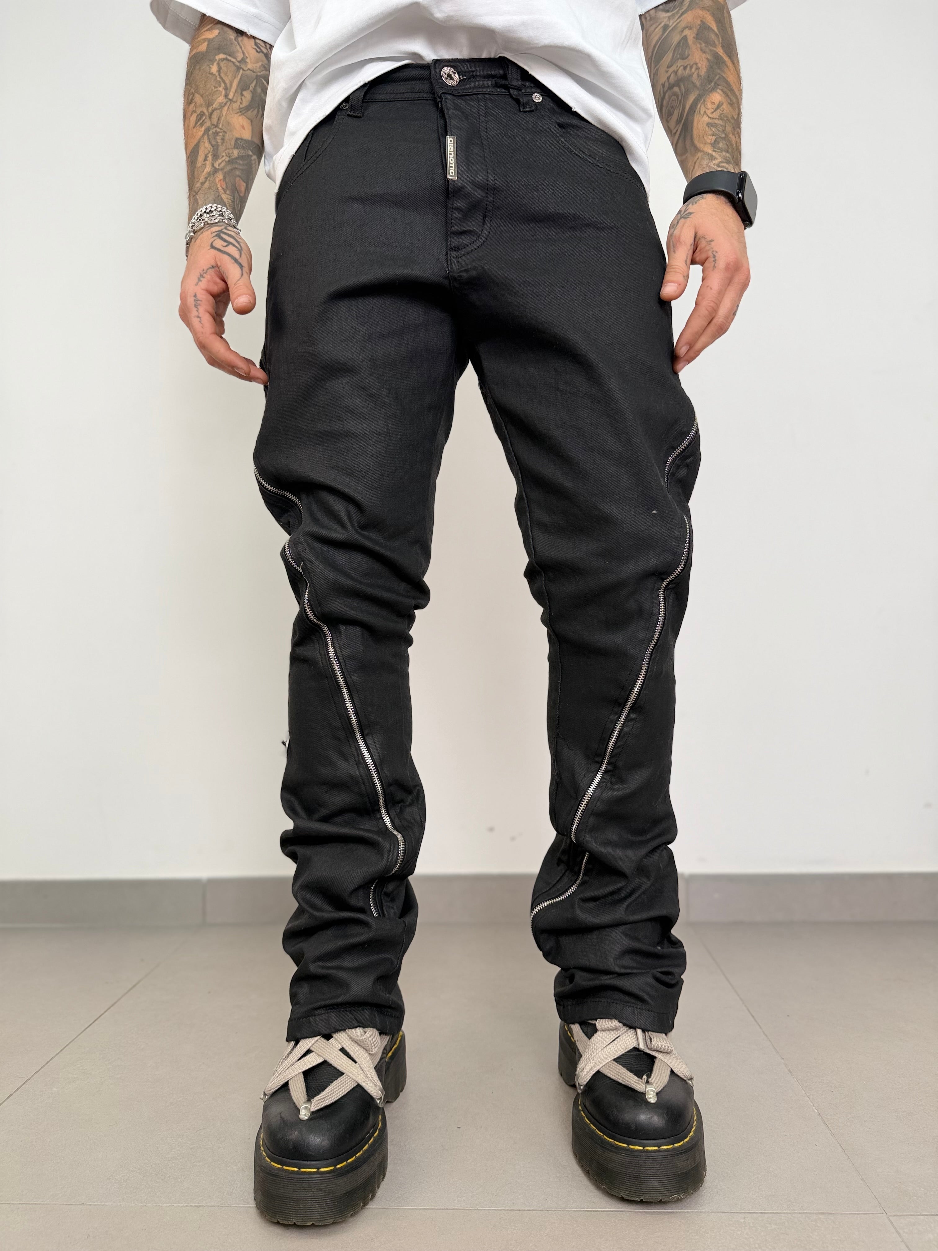 Flare 421 zip spalmato black