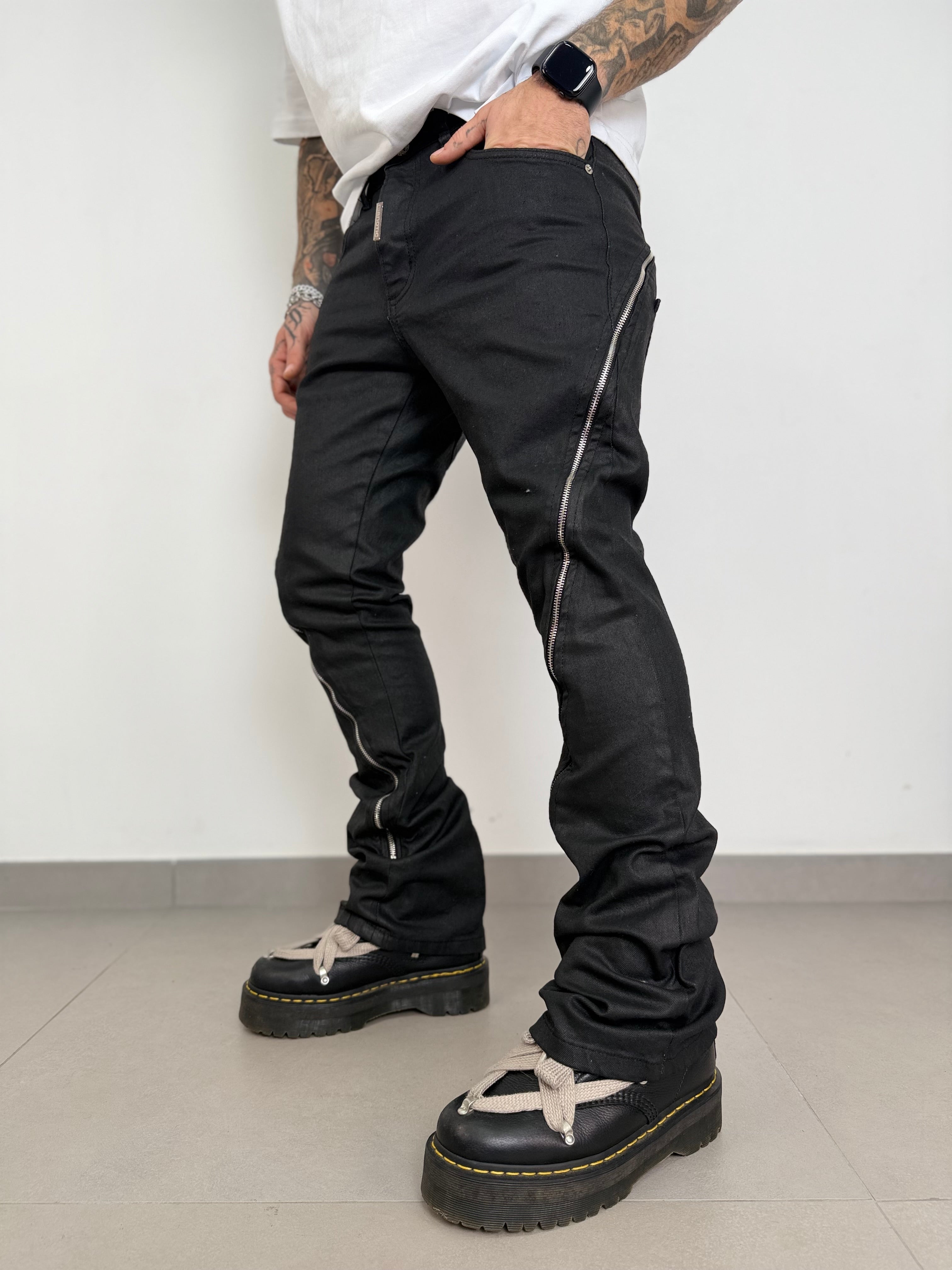 Flare 421 zip spalmato black