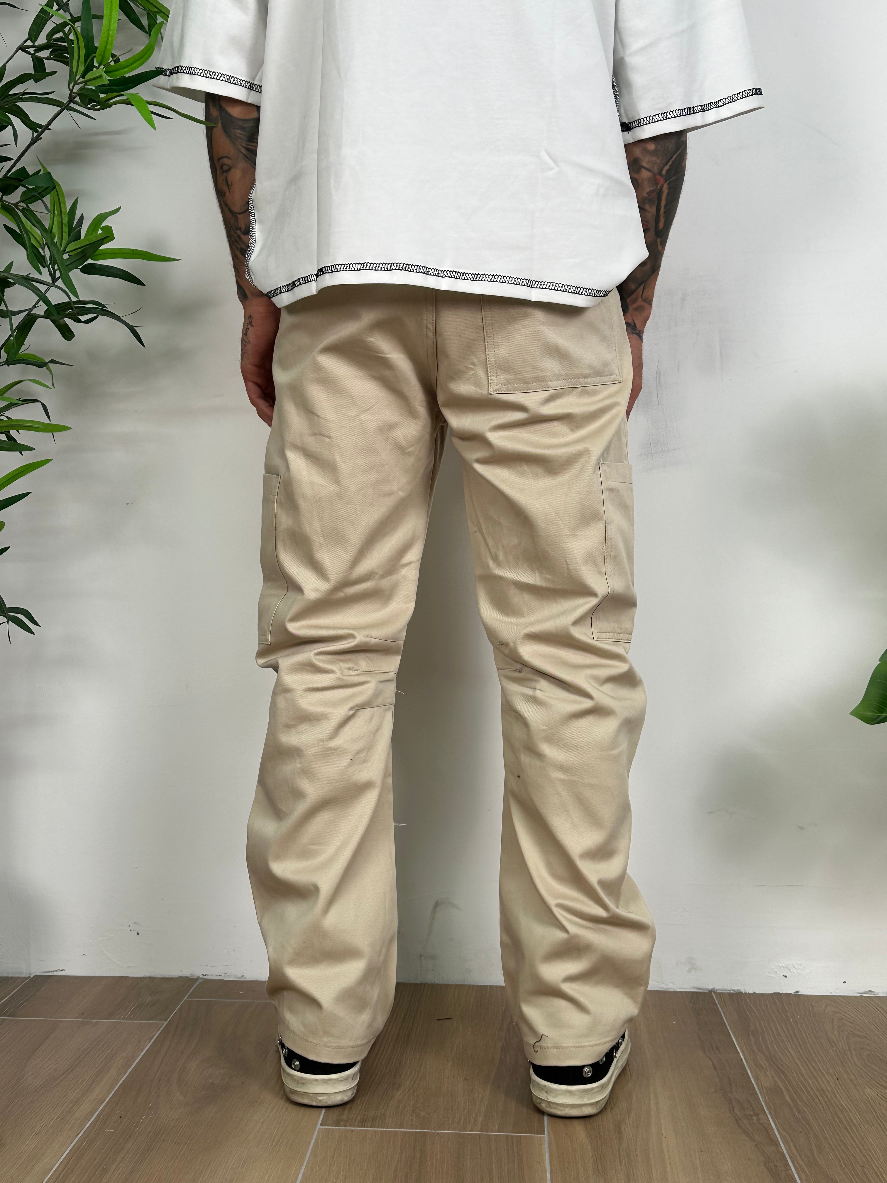 Cargo bull present
