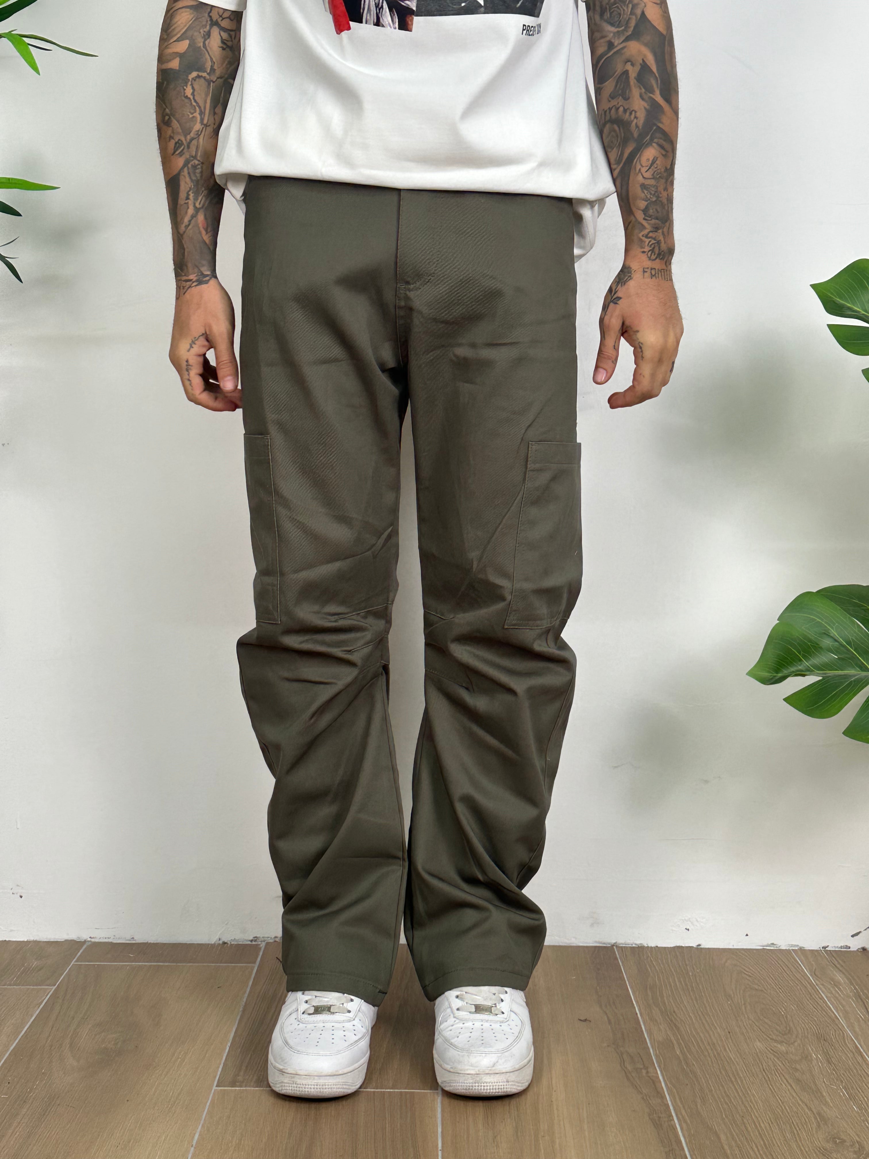 Cargo bull present