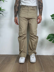 Cargo bull present