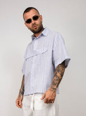 Camicia a righe con dettaglio frontale