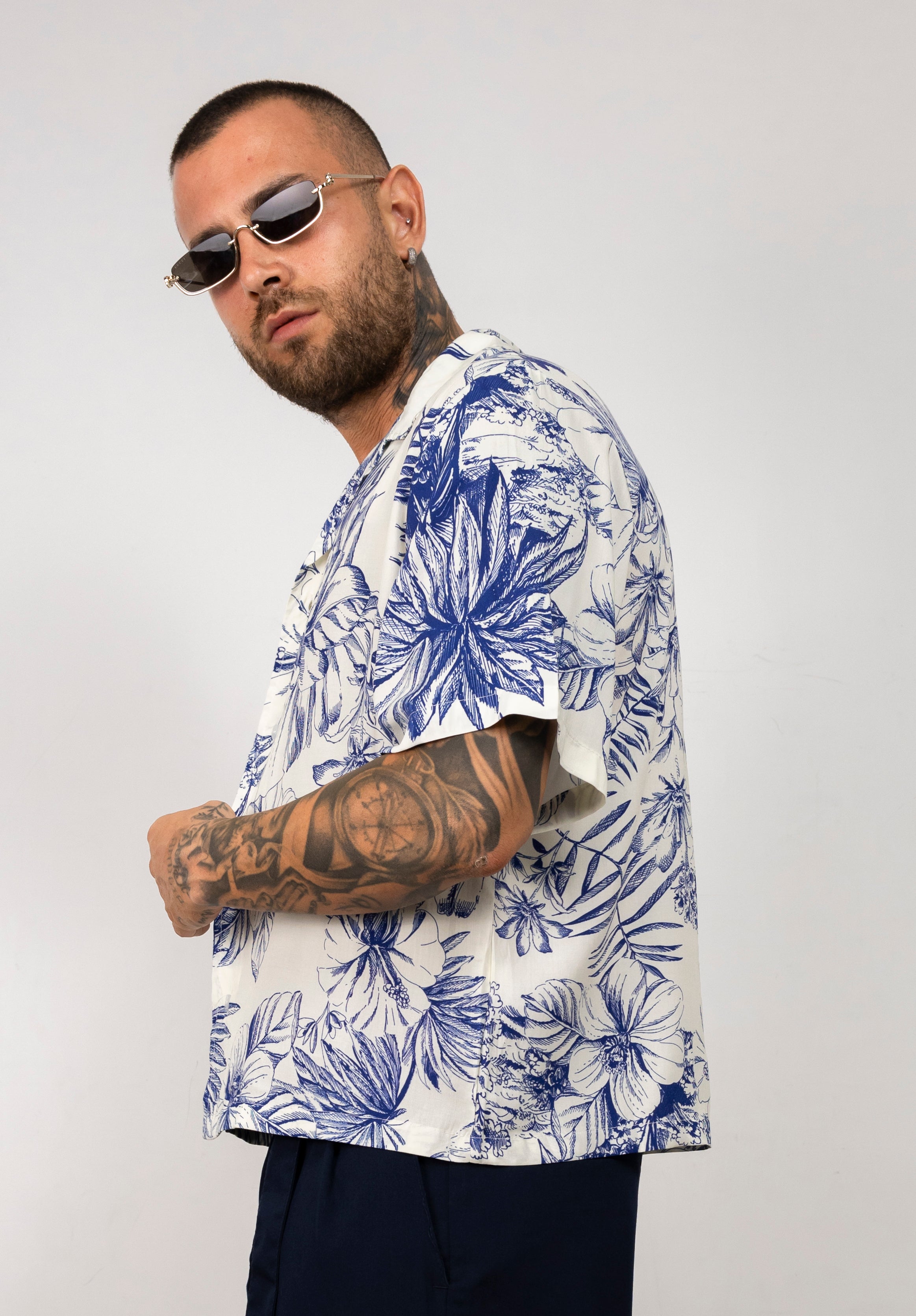 Camicia a maniche corte con stampa floreale