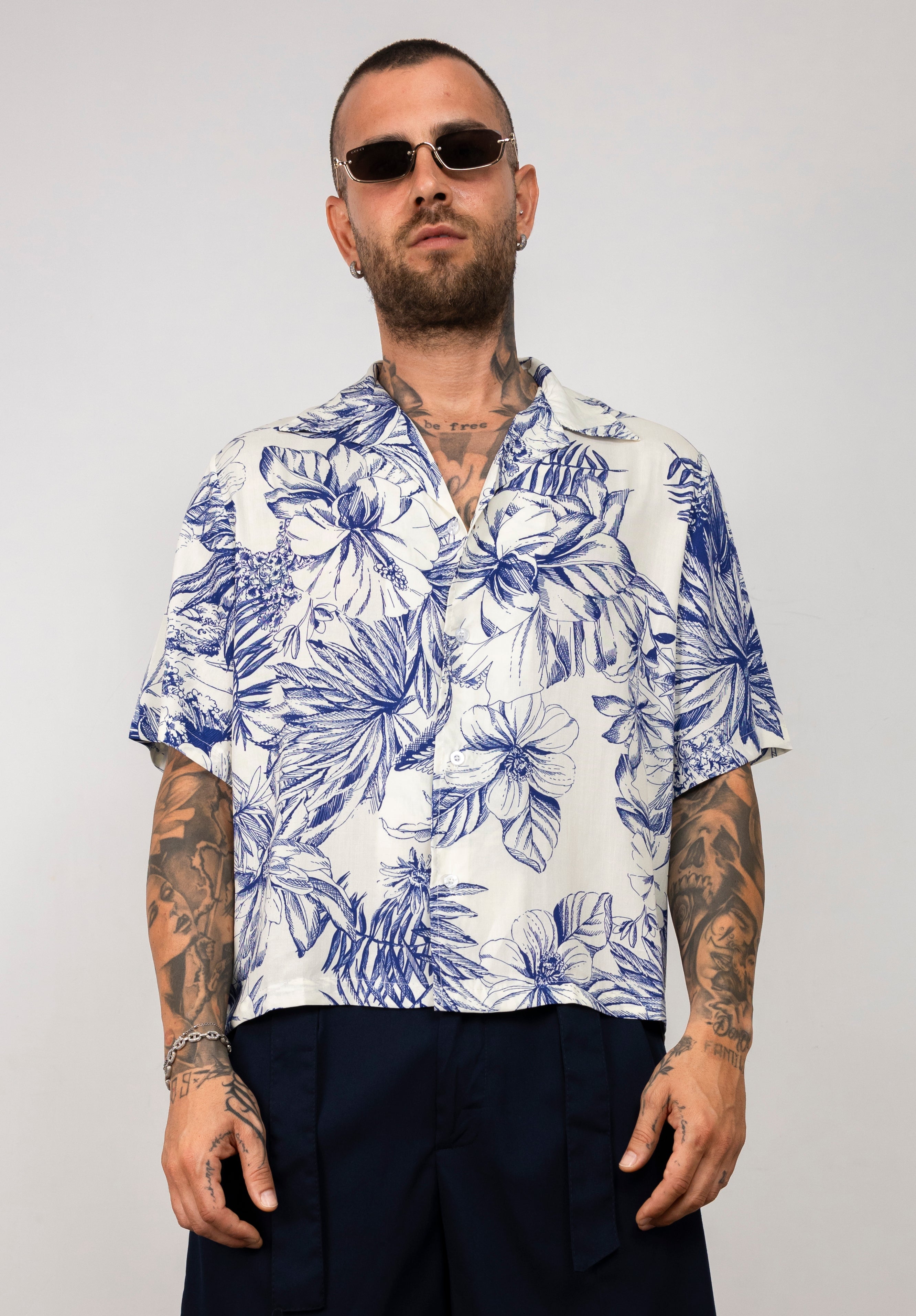 Camicia a maniche corte con stampa floreale