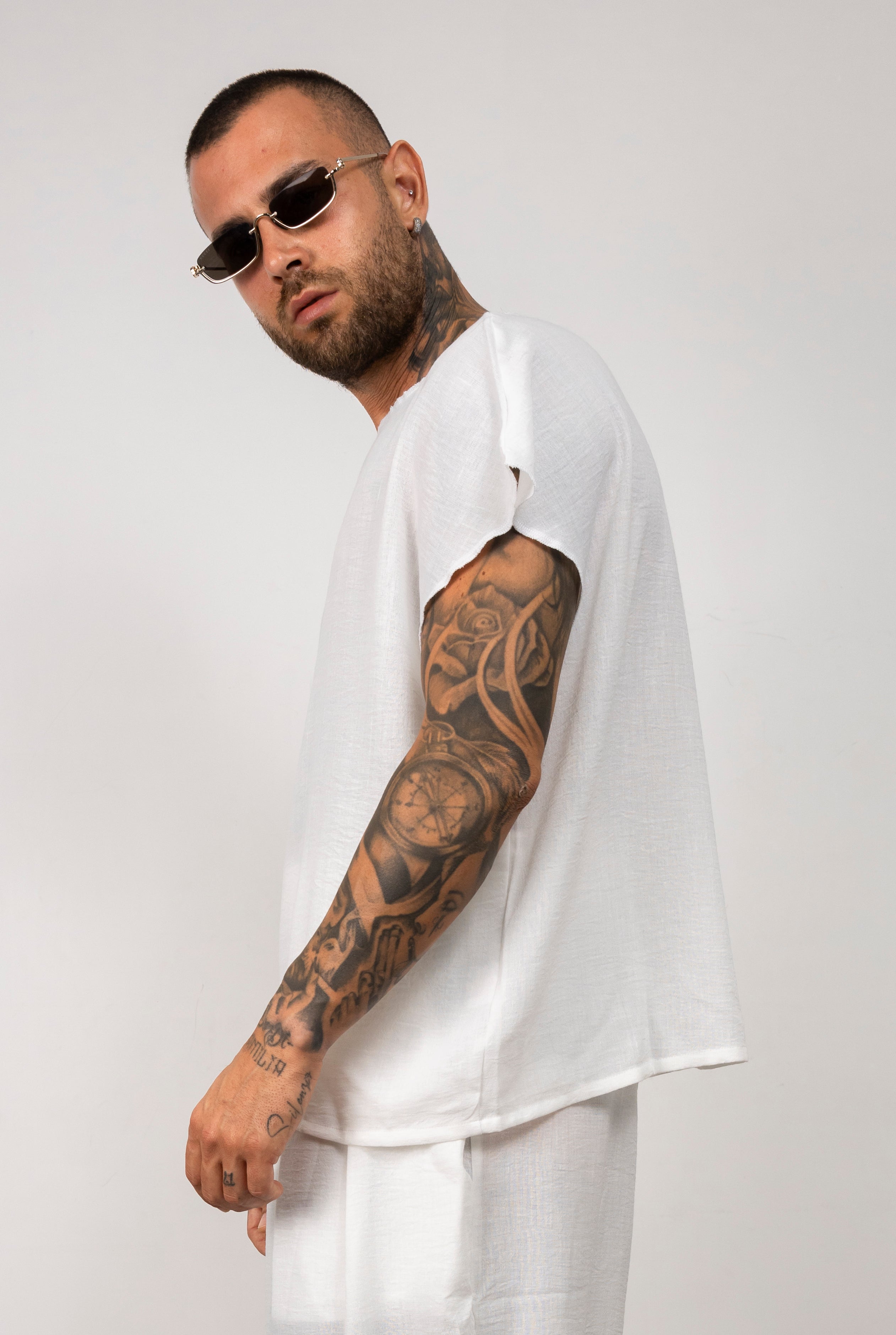 Coordinato t-shirt smanicata e pantalone