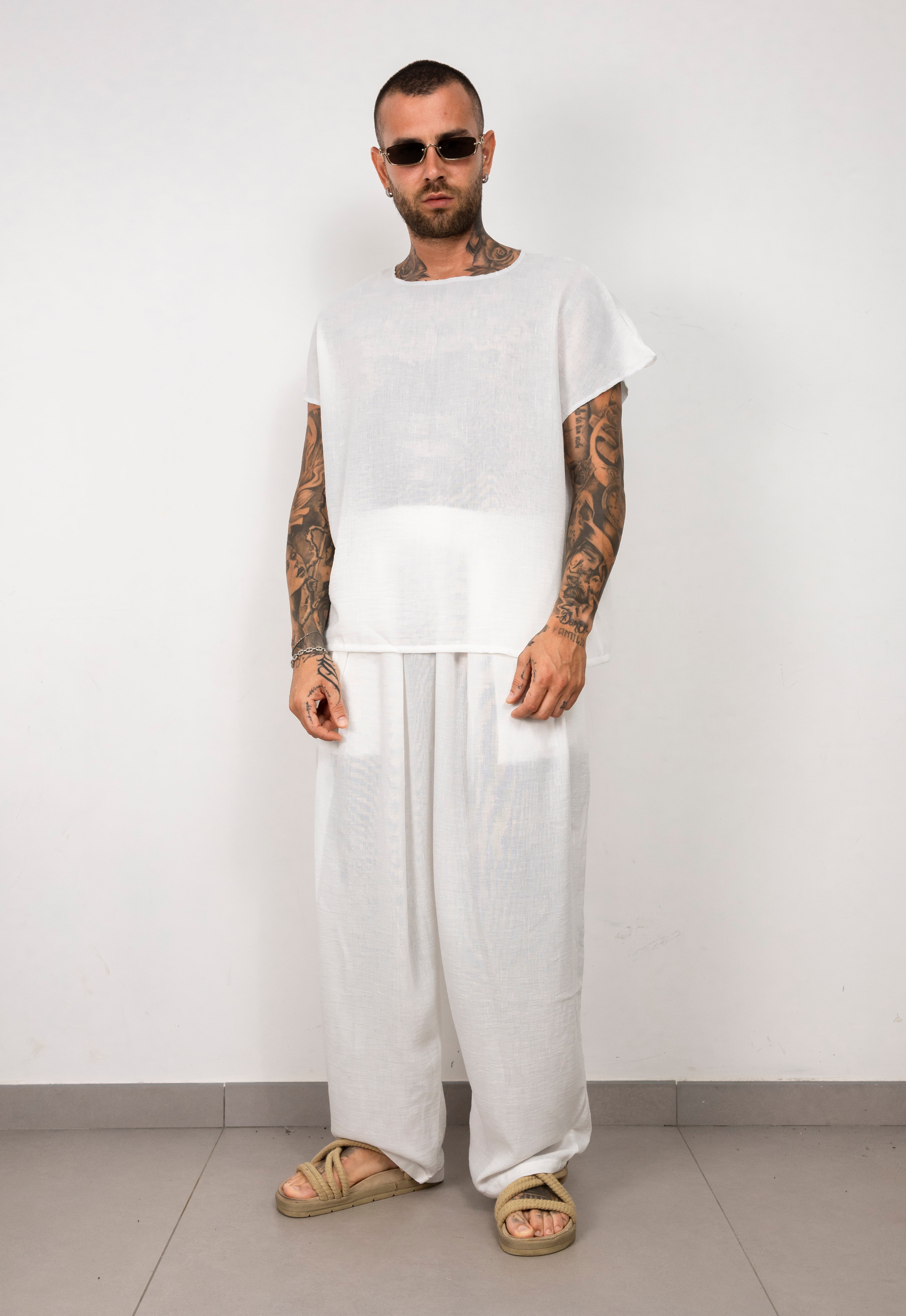Coordinato t-shirt smanicata e pantalone