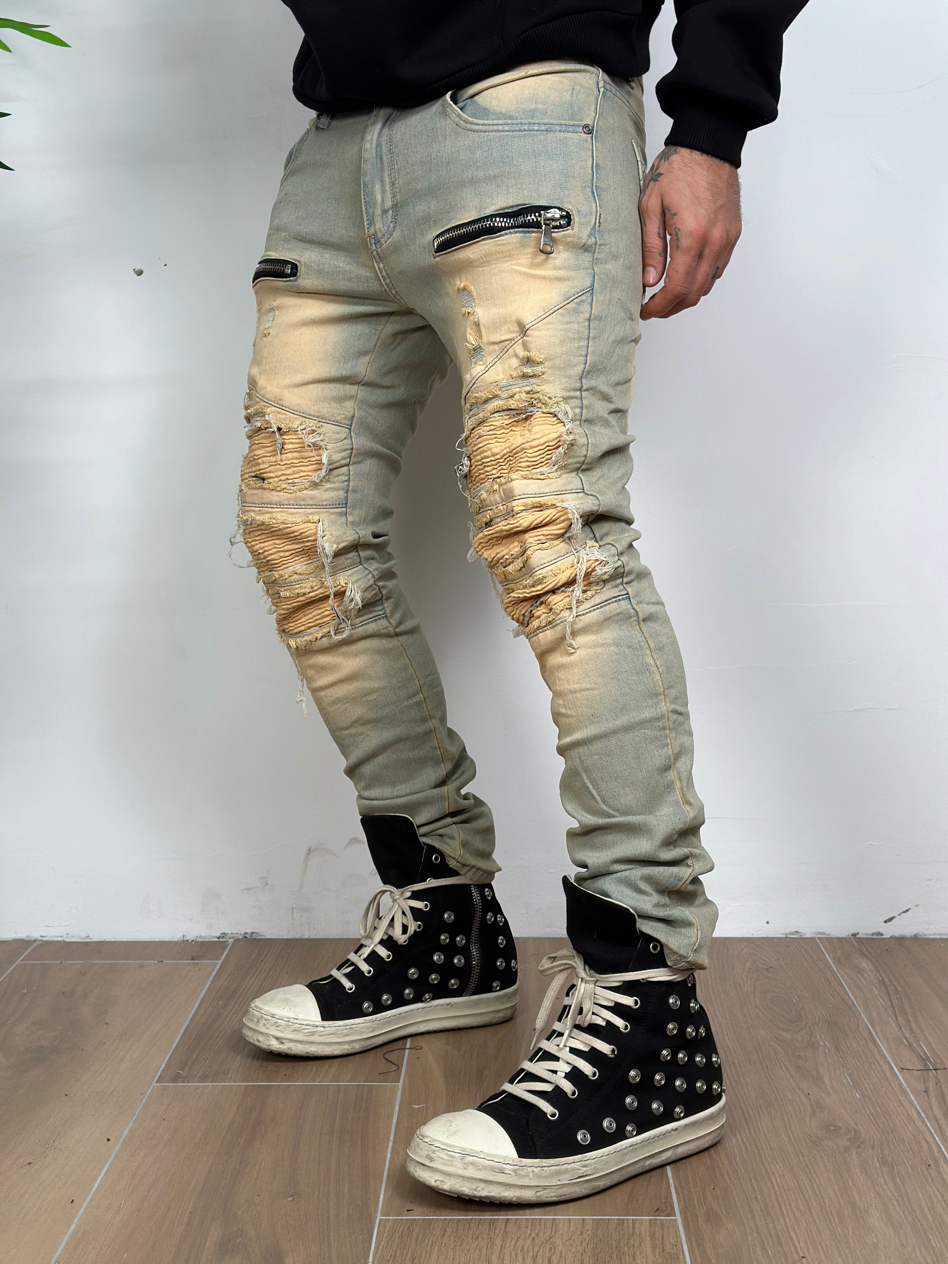 Skinny rotture sabbia