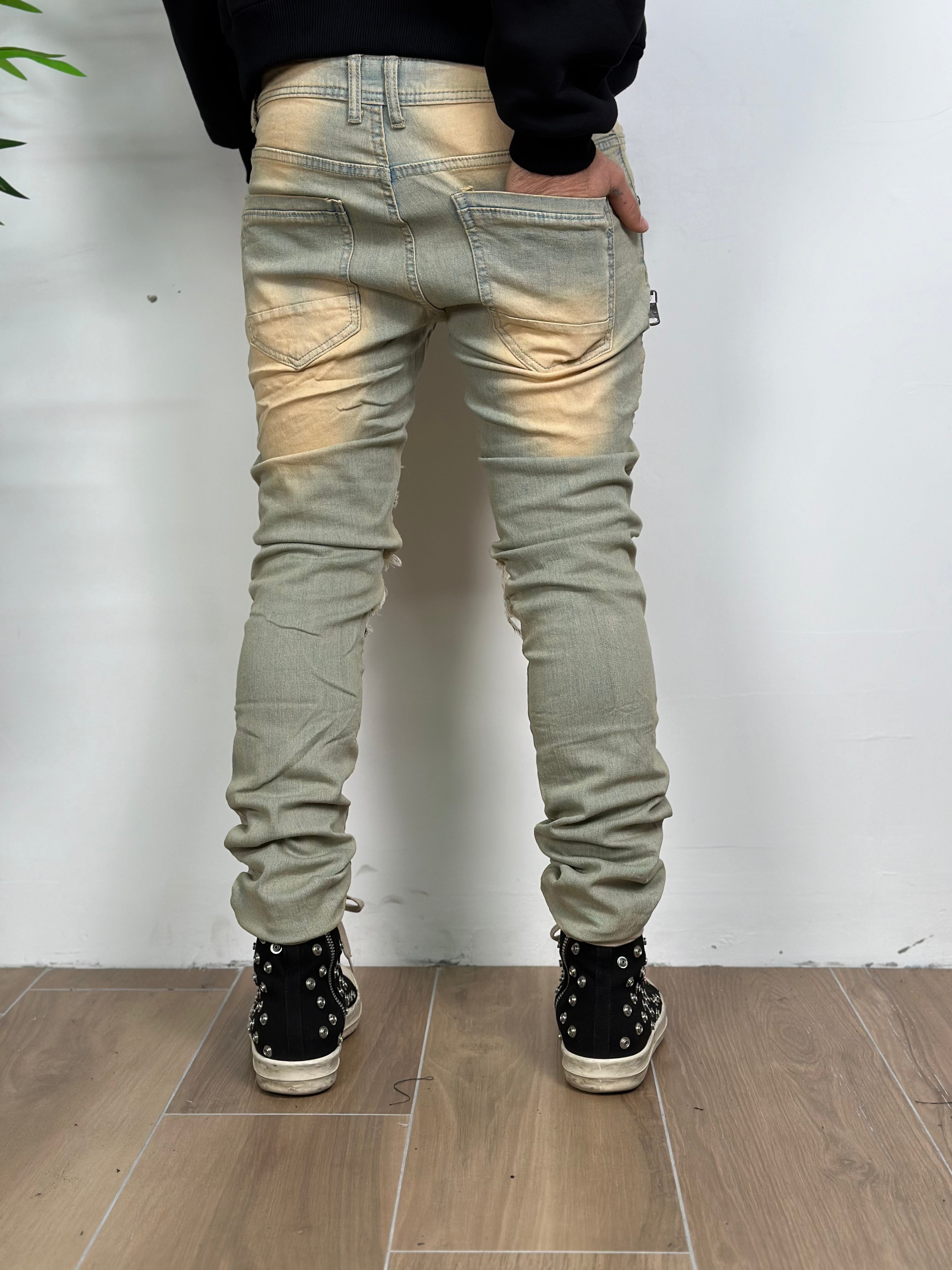Skinny rotture sabbia