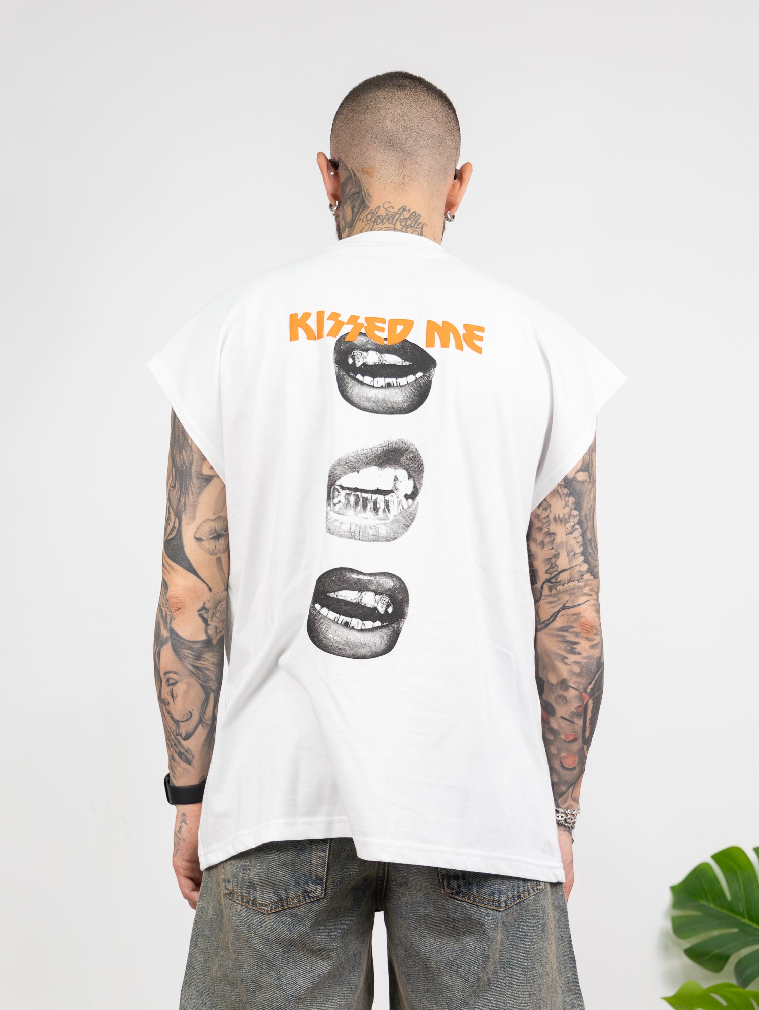 Giromanica kissed