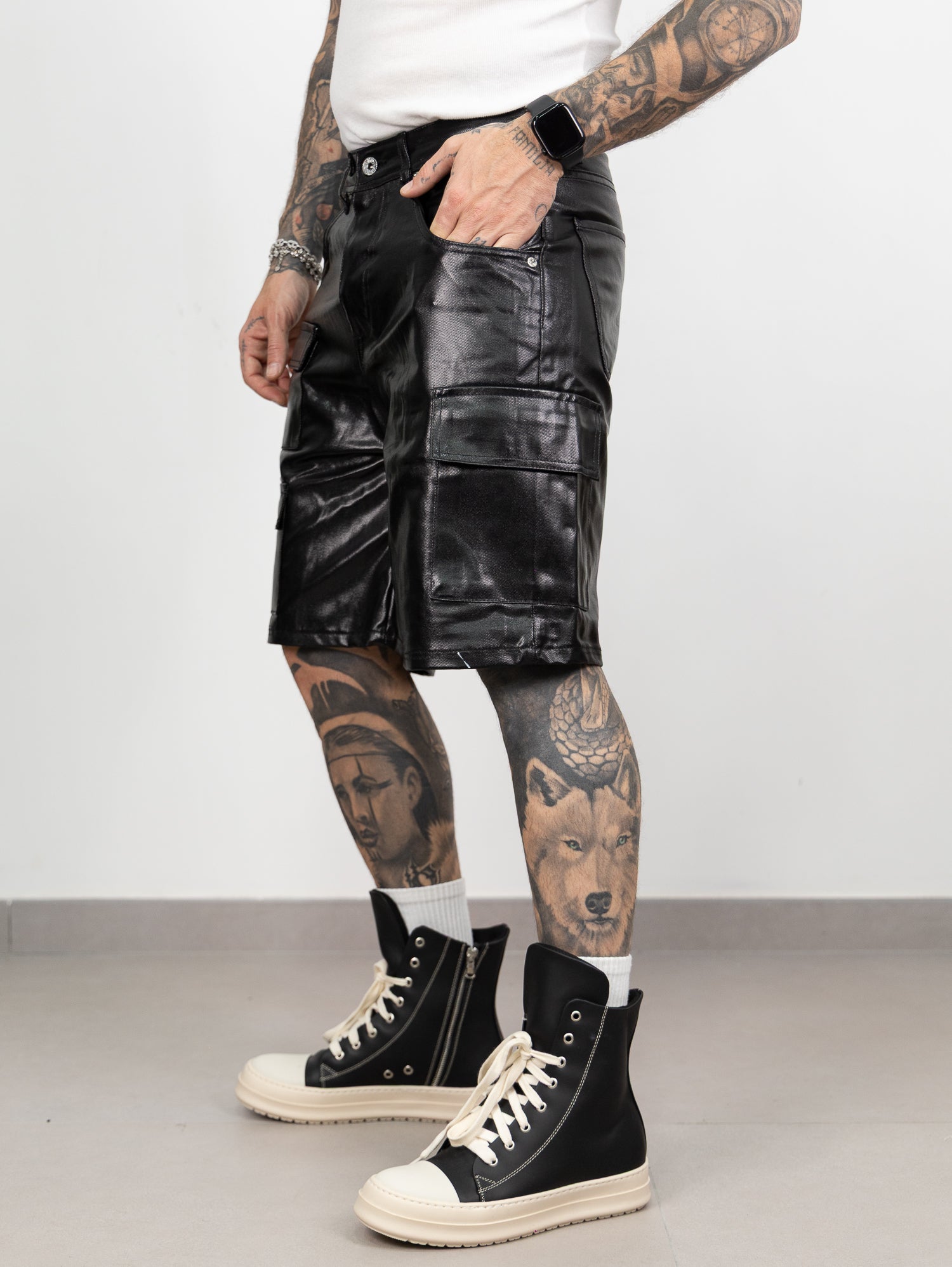 Short multipocket zip spalm
