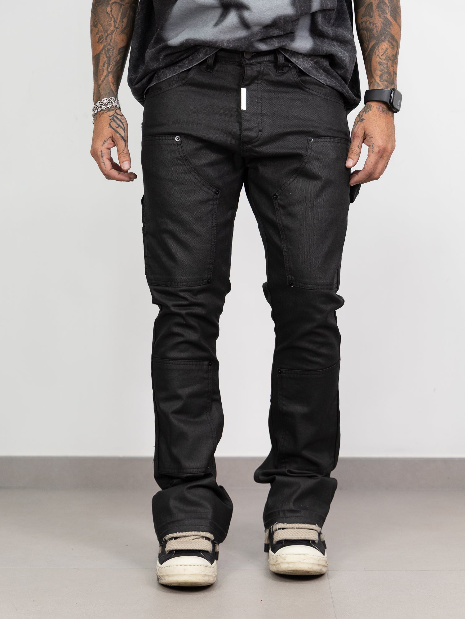 Flare carpenter spalmato black
