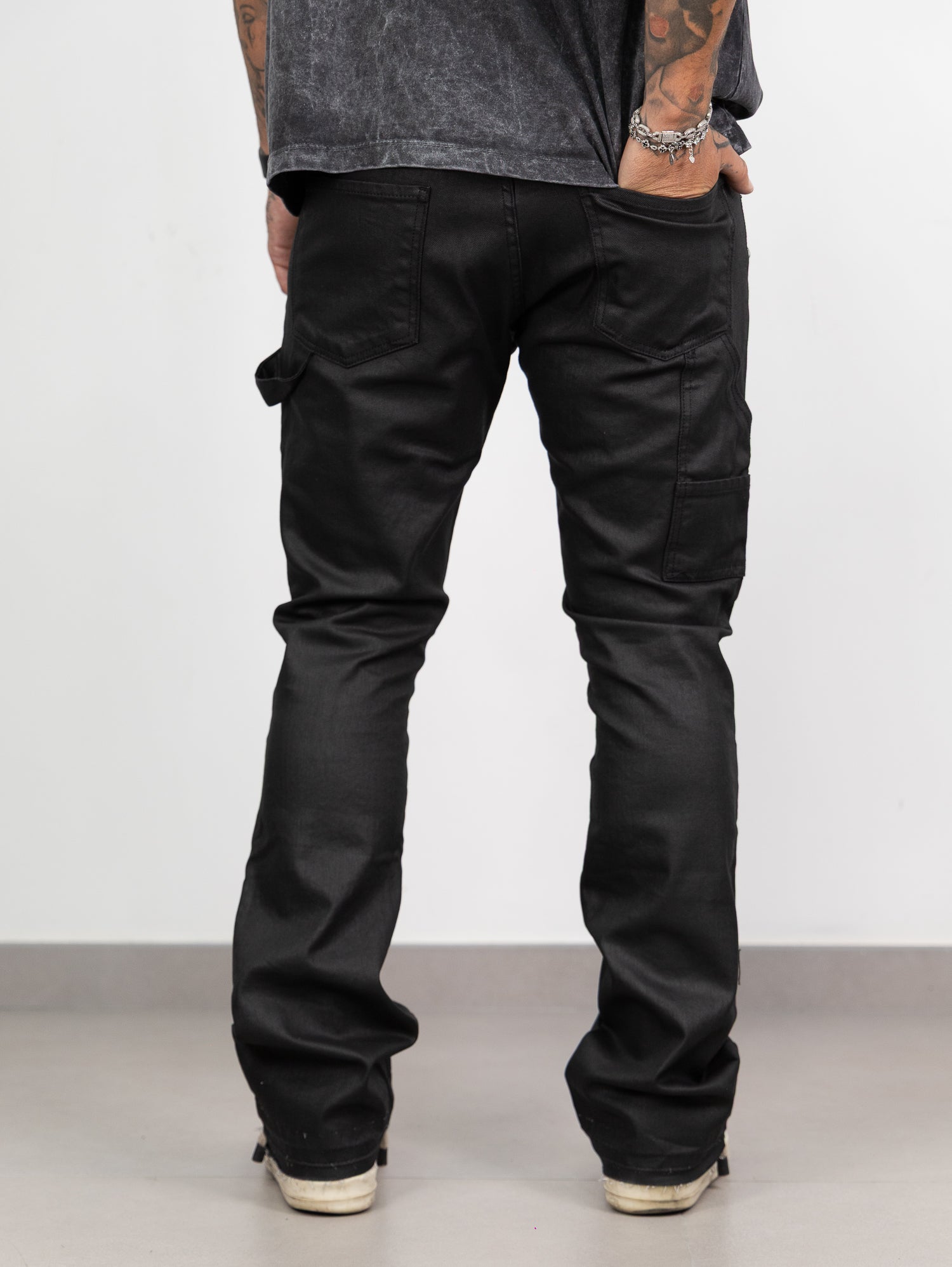 Flare carpenter spalmato black