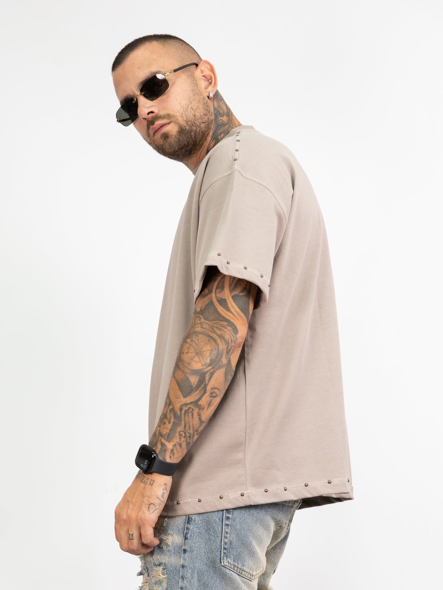 T-shirt borchie