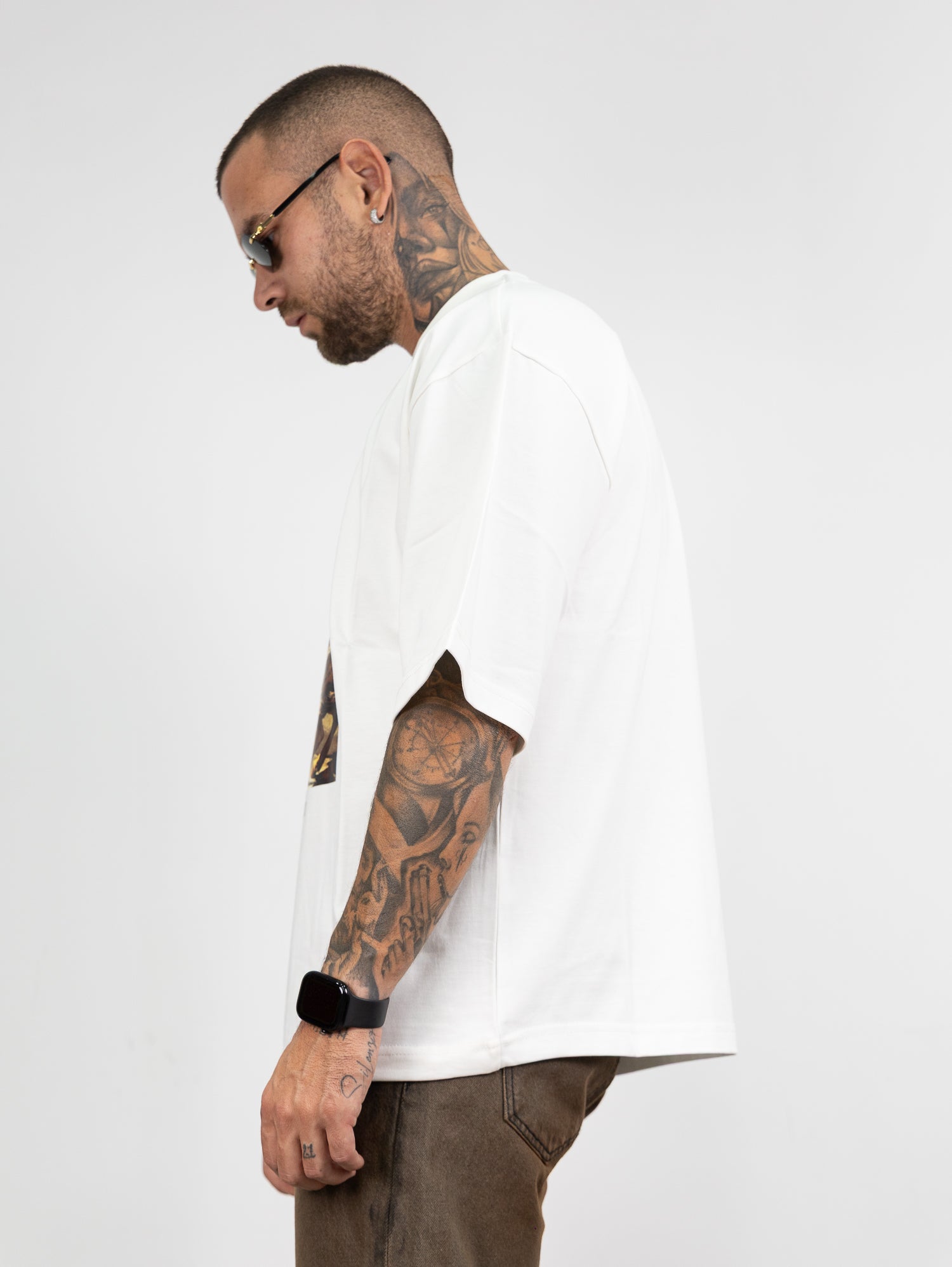 T-shirt present st