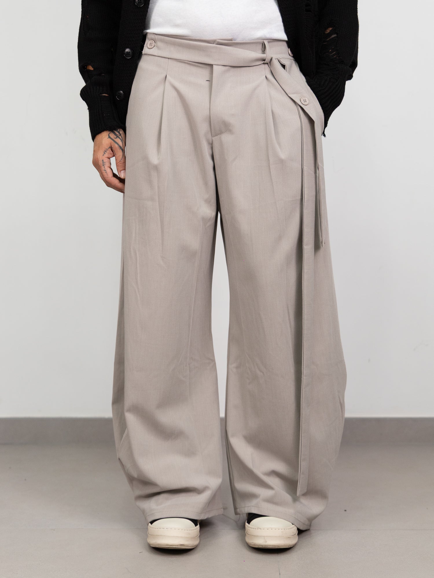 Pantalone belt