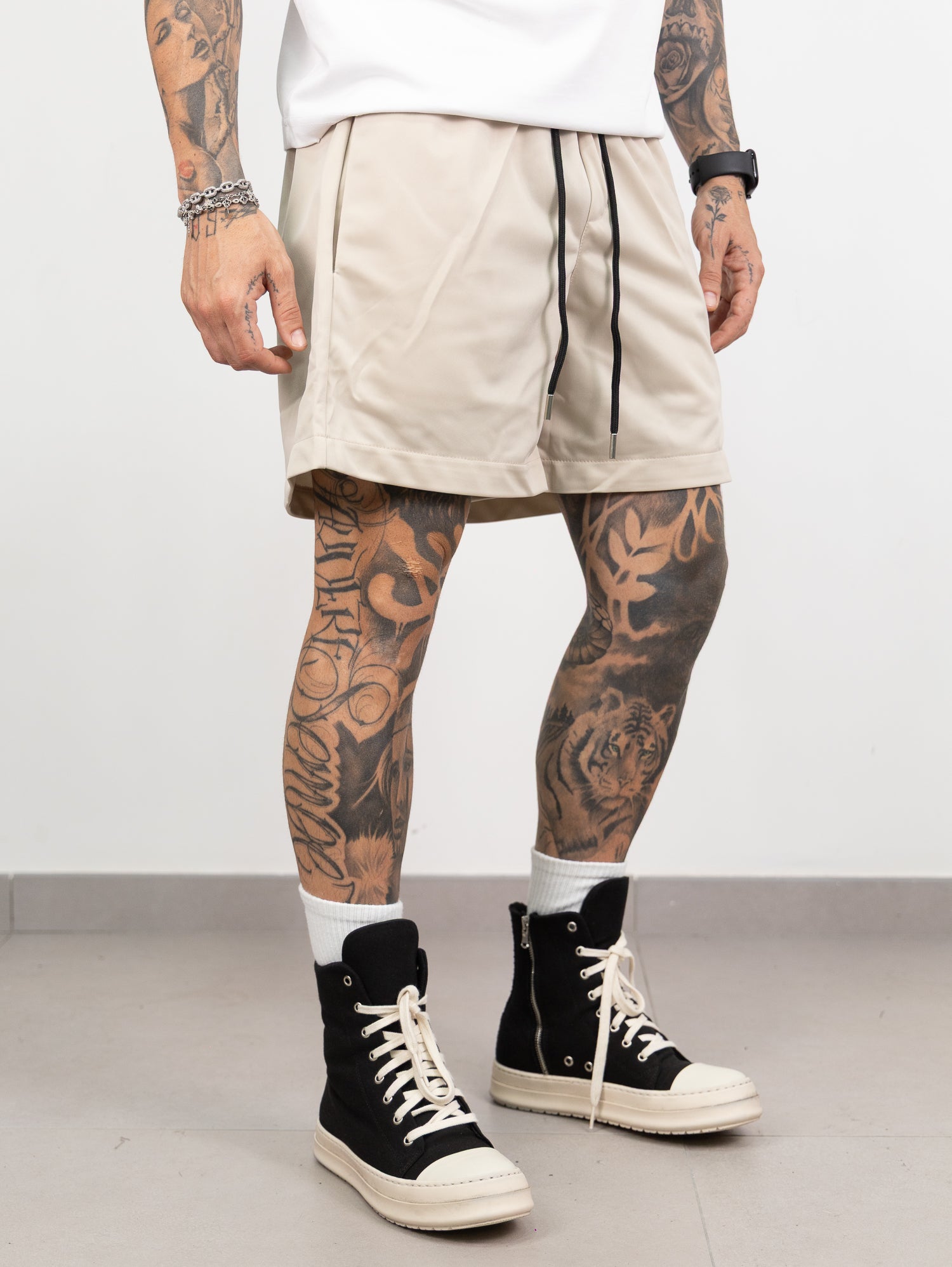 Short's boxy acetato