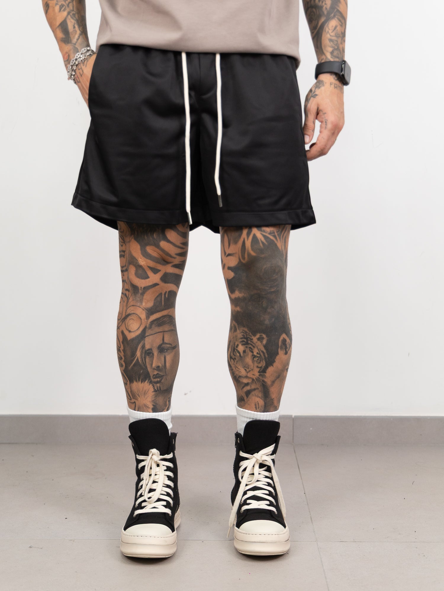 Short's boxy acetato
