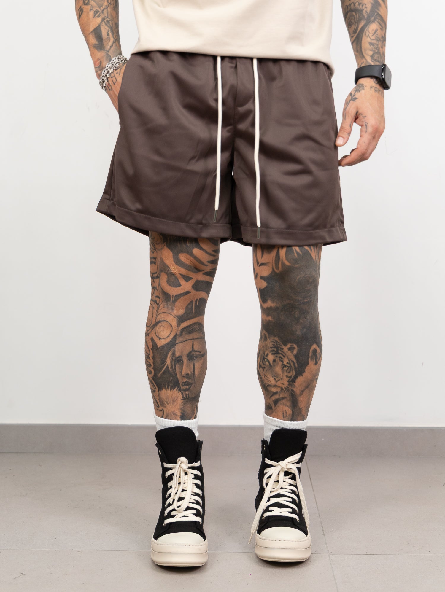 Short's boxy acetato