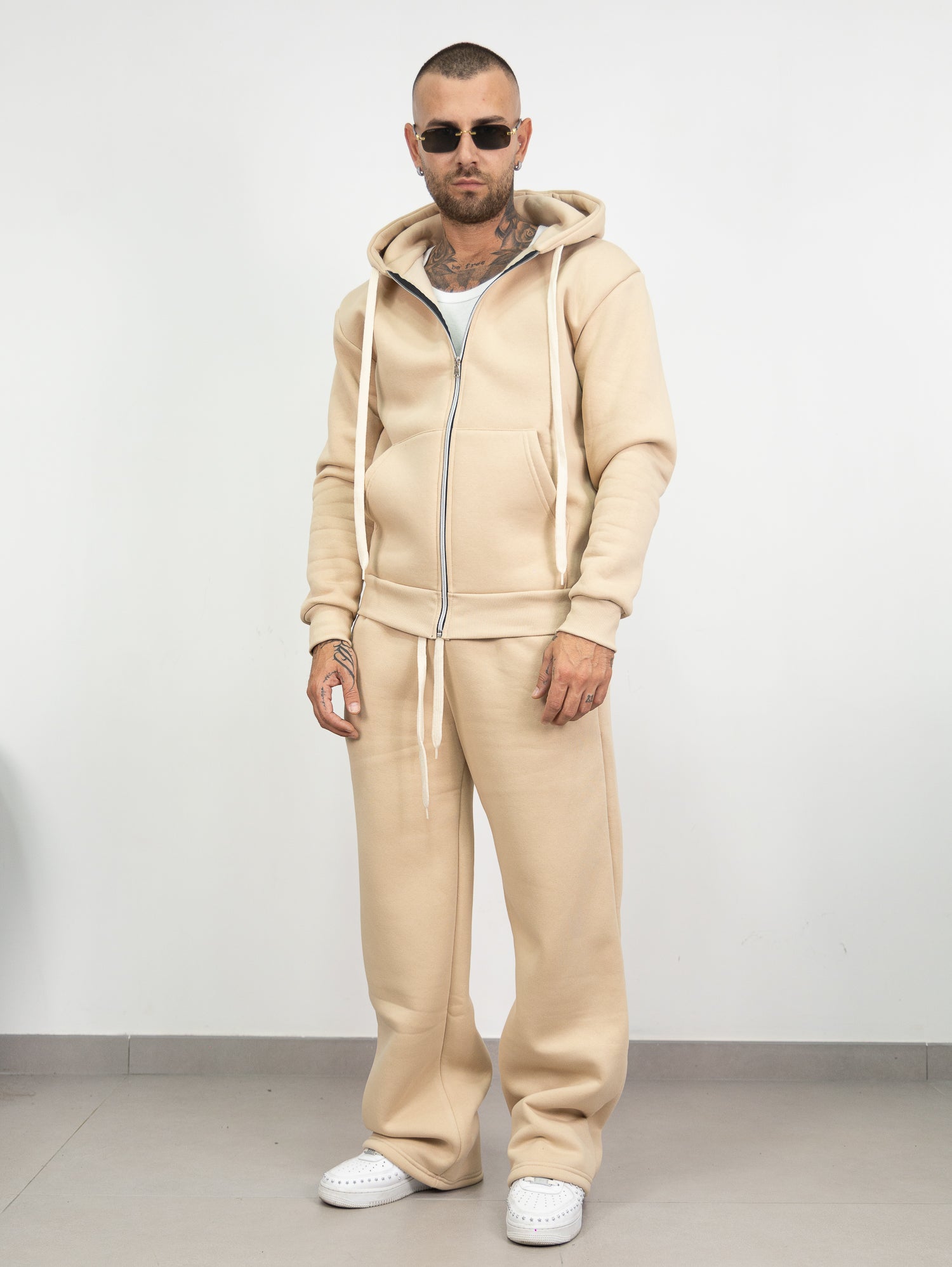 Tuta completa laccio e zip