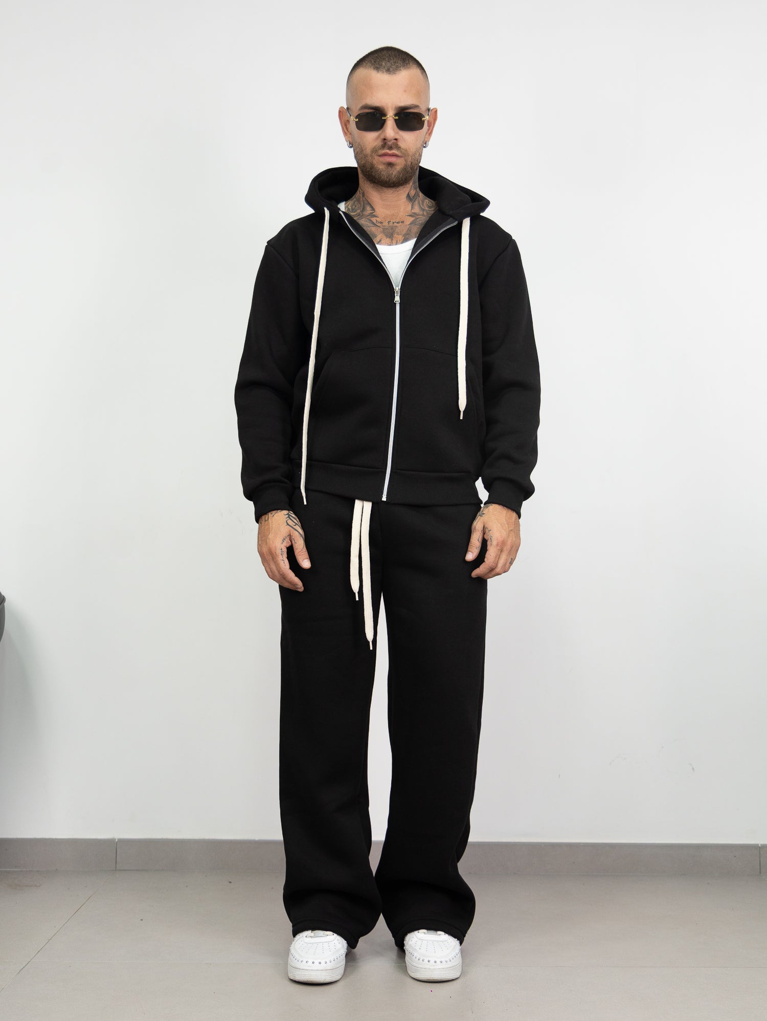 Tuta completa laccio e zip