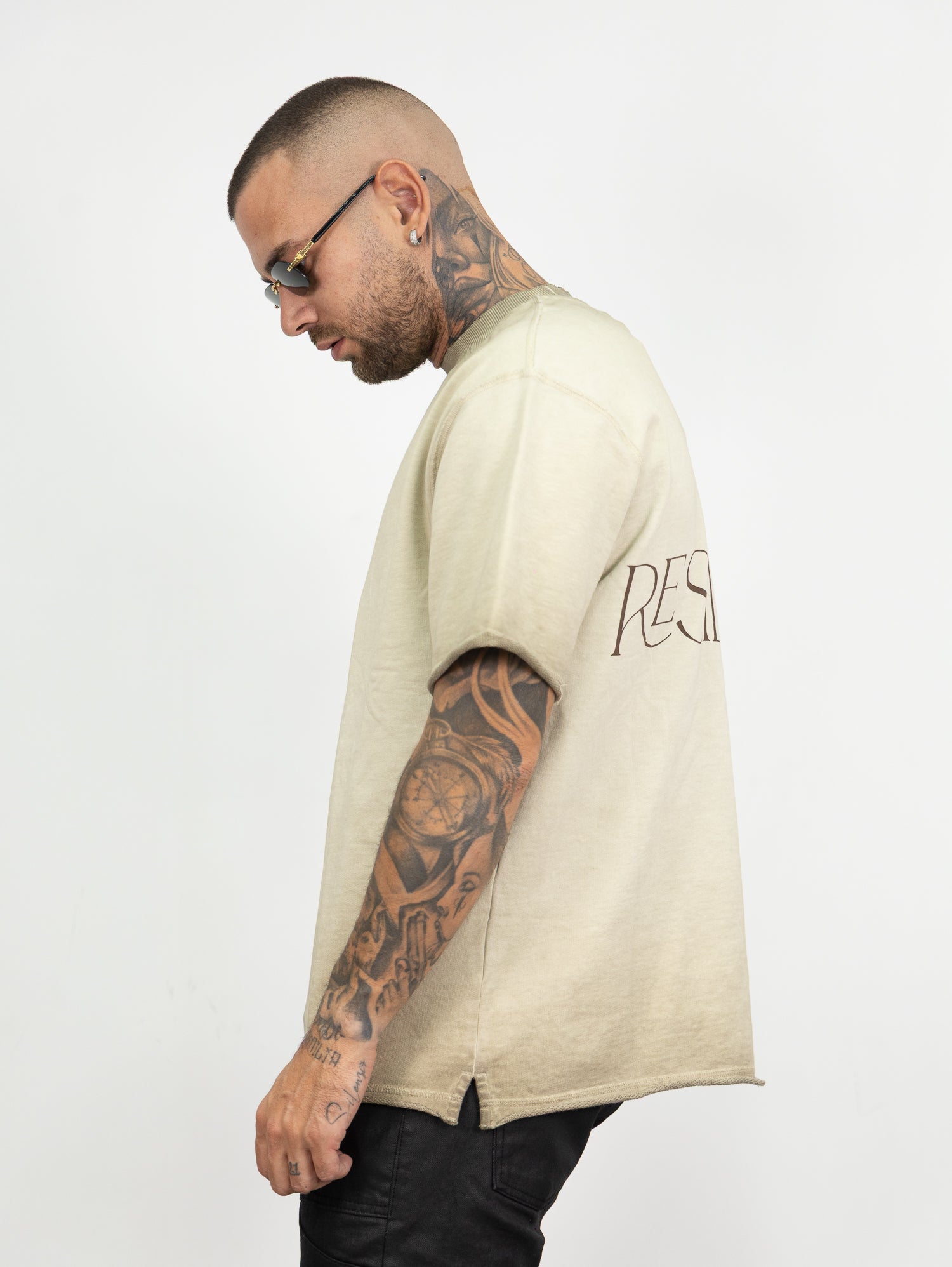 T-shirt resilience