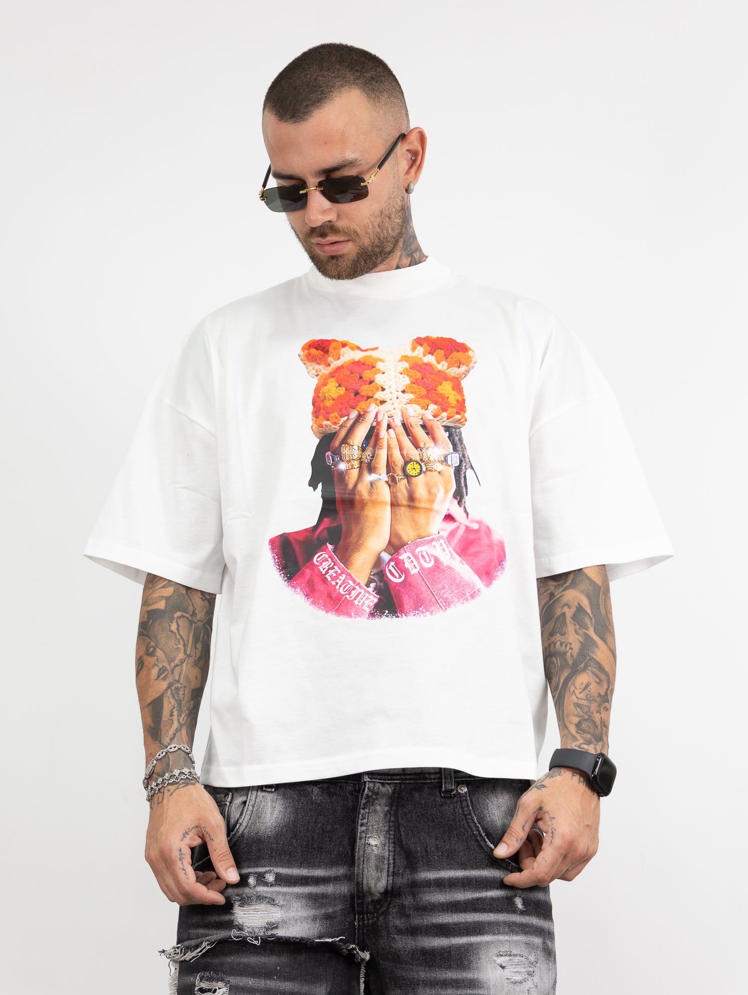 T-shirt creative face