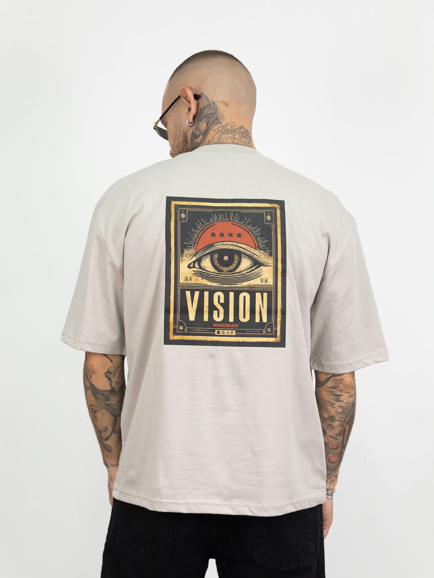 T-shirt vision
